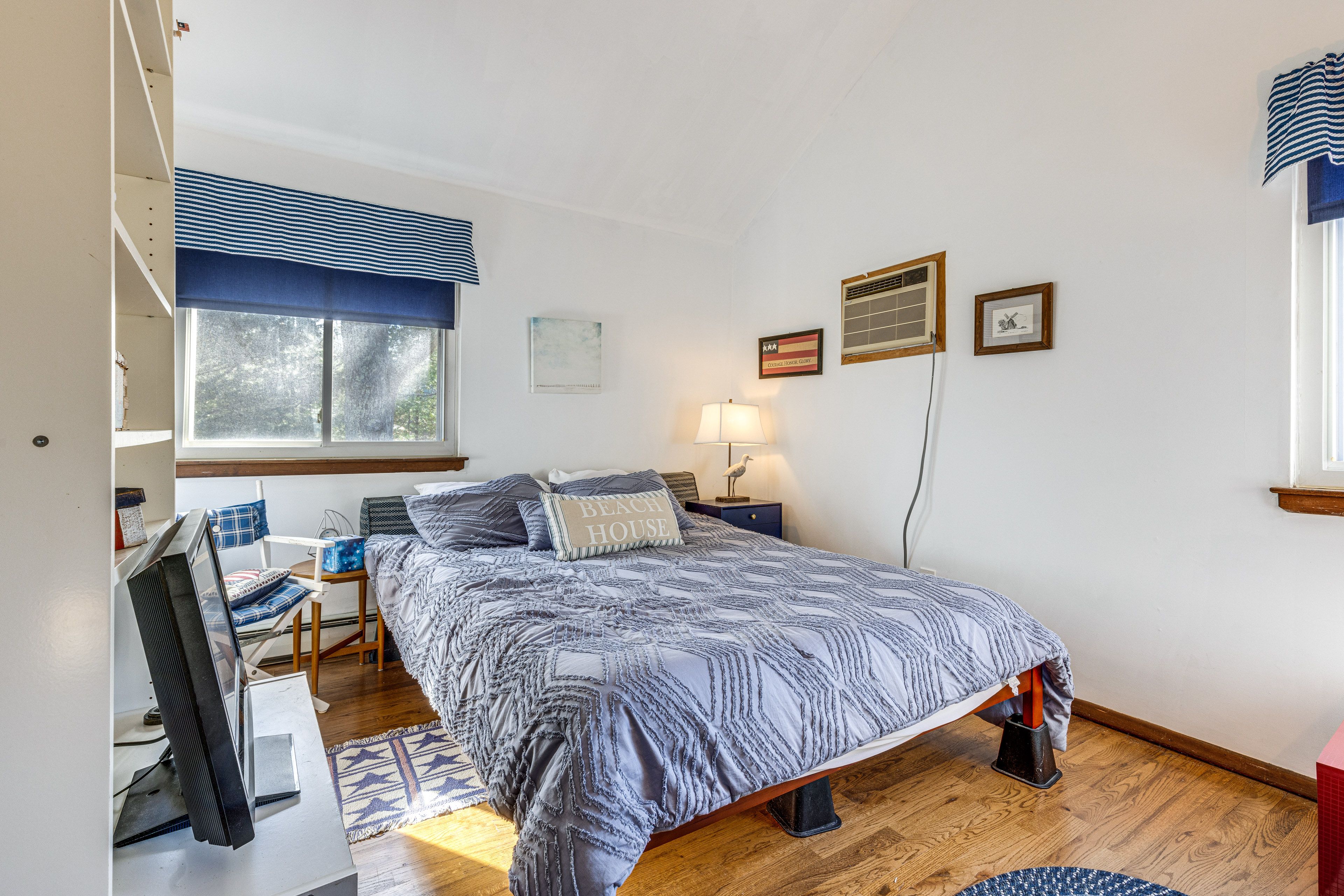Bedroom 3 | Queen Bed | Flat-Screen TV | 2nd Floor