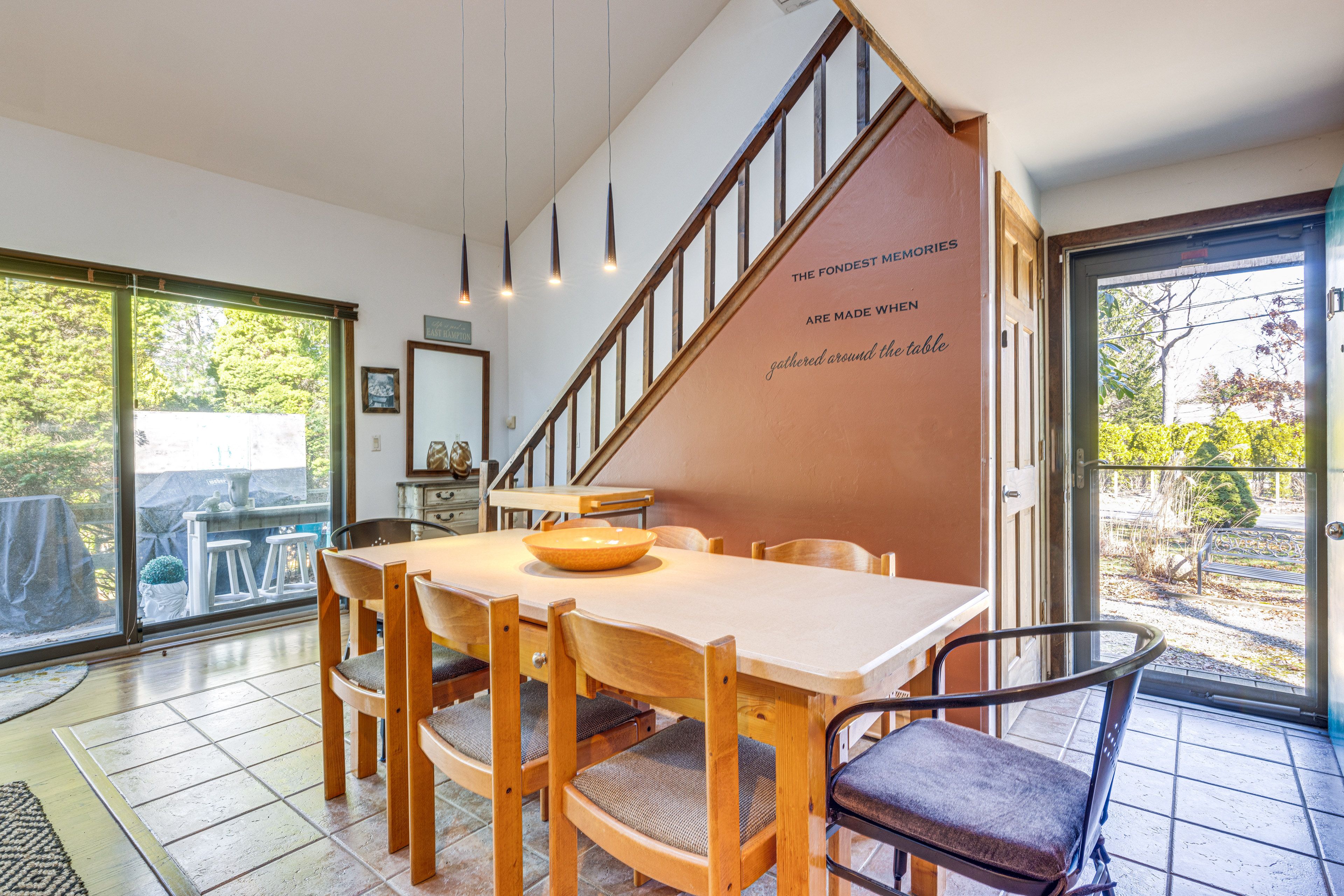 Dining Area | Dishware/Flatware | 1st Floor