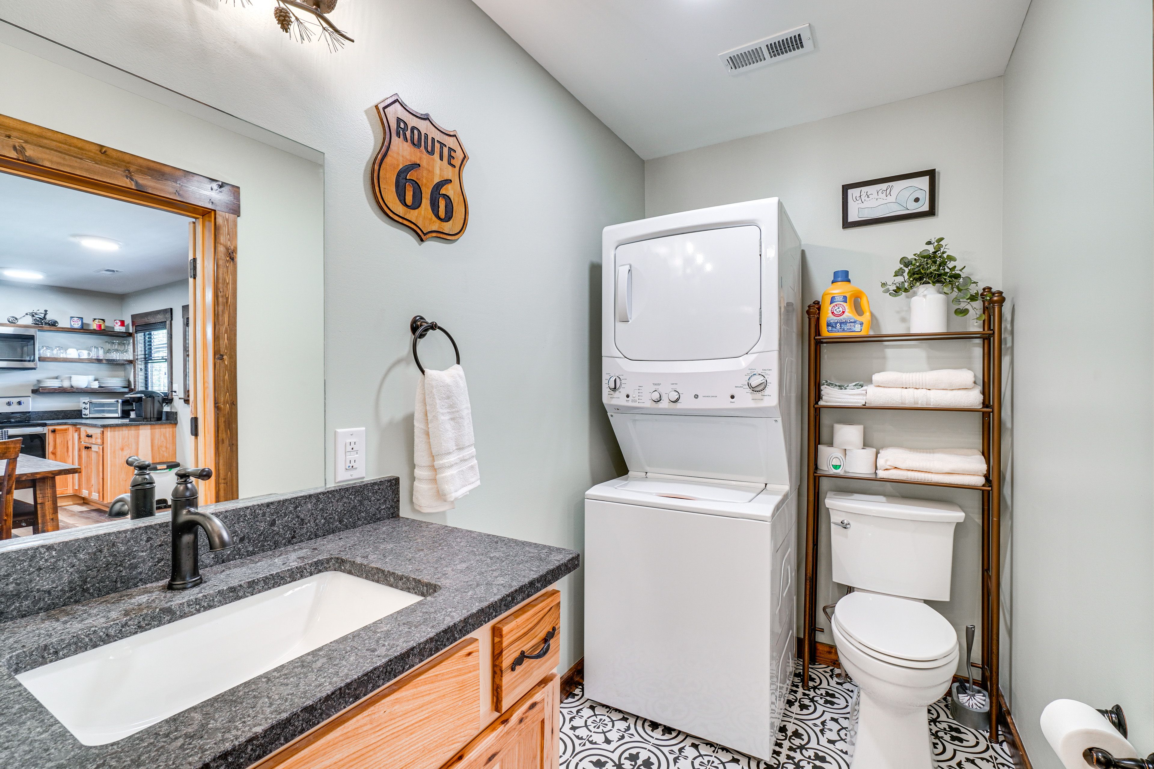Full Bathroom | 1st Floor | Washer & Dryer