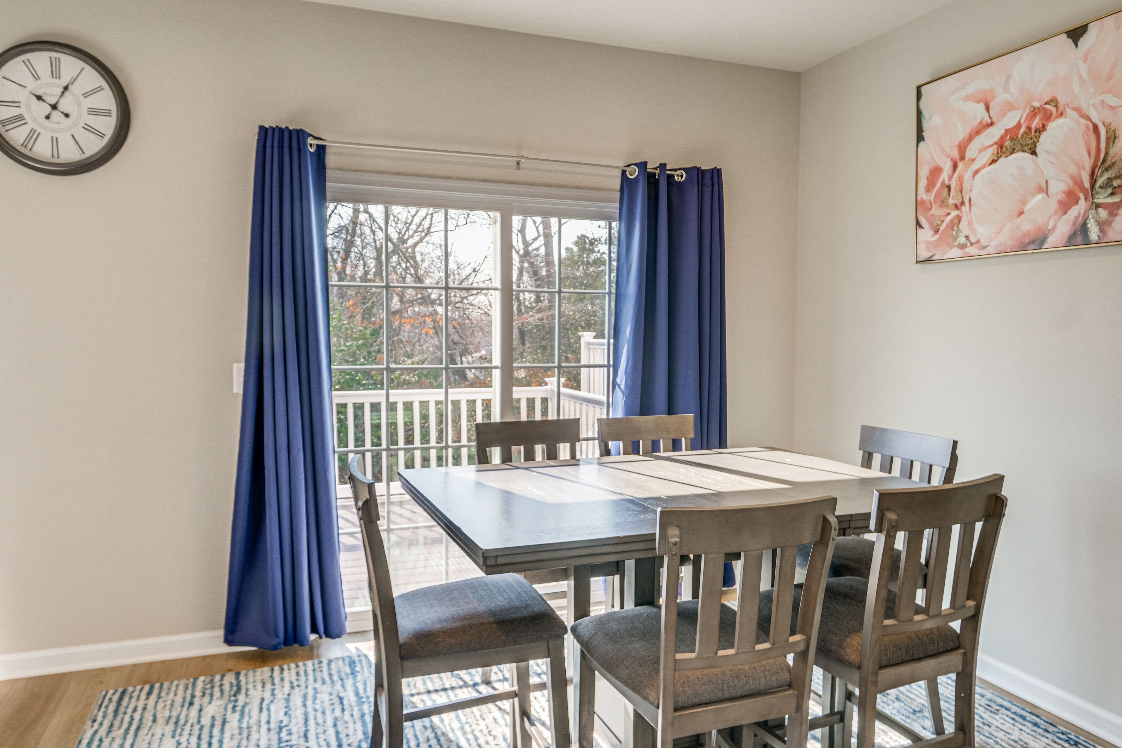 Dining Area | Dishware/Flatware Provided | Main Level