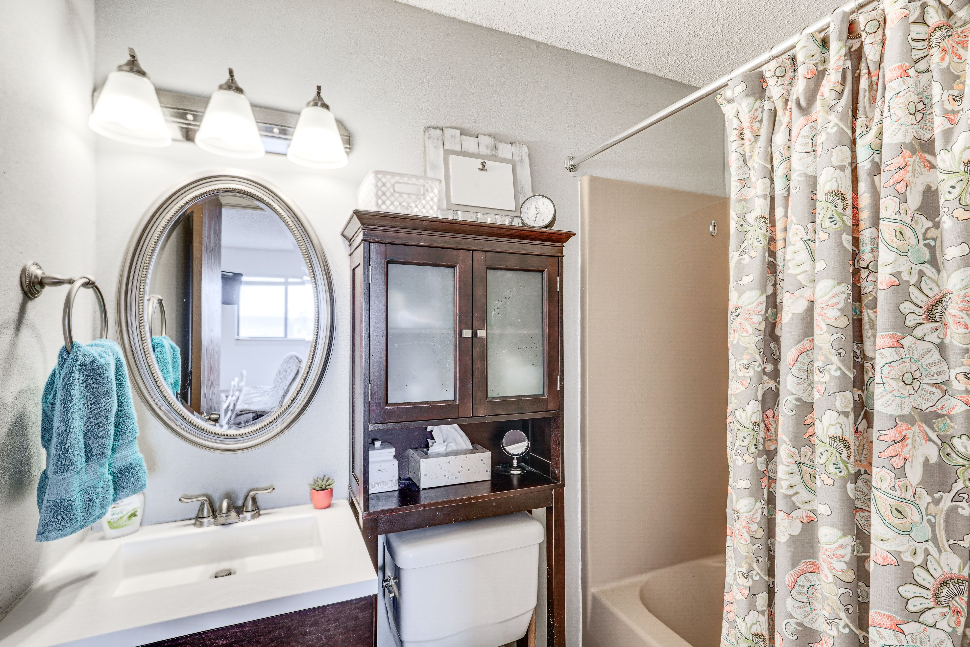 En-Suite Bathroom