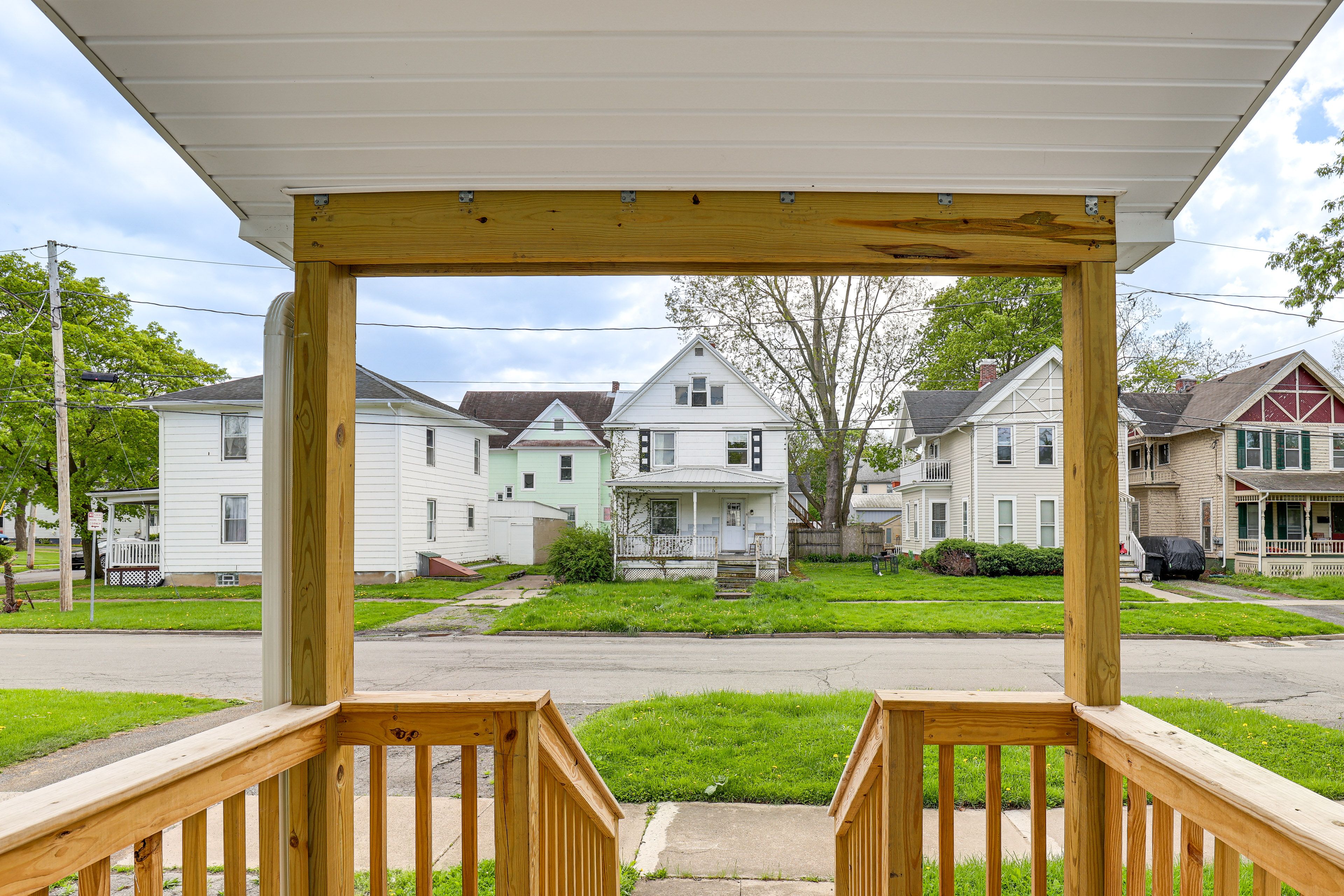 House Exterior | Keyless Entry