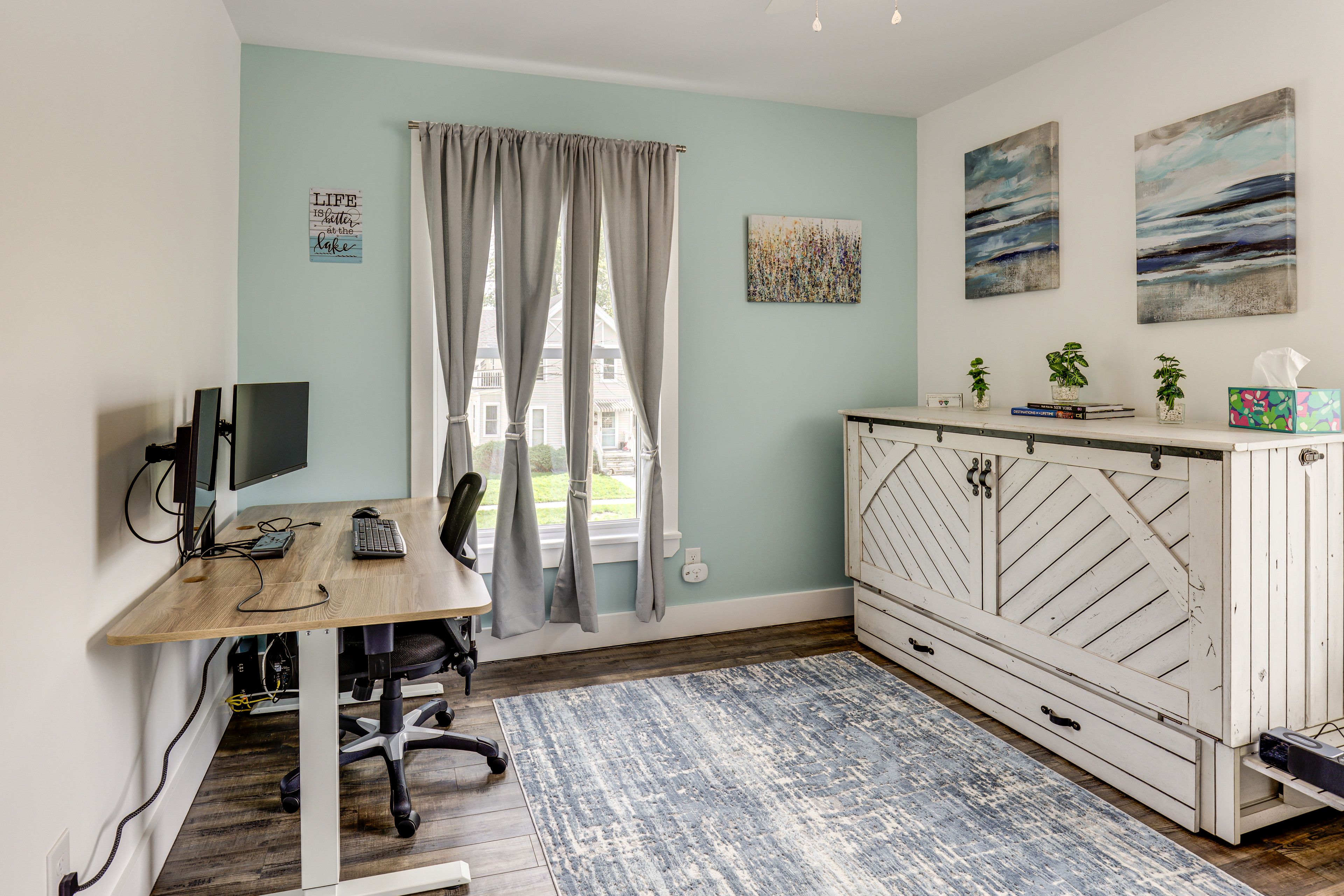 Bedroom 3 | Queen Murphy Bed | Laptop Workspace | Free WiFi | 2nd Floor