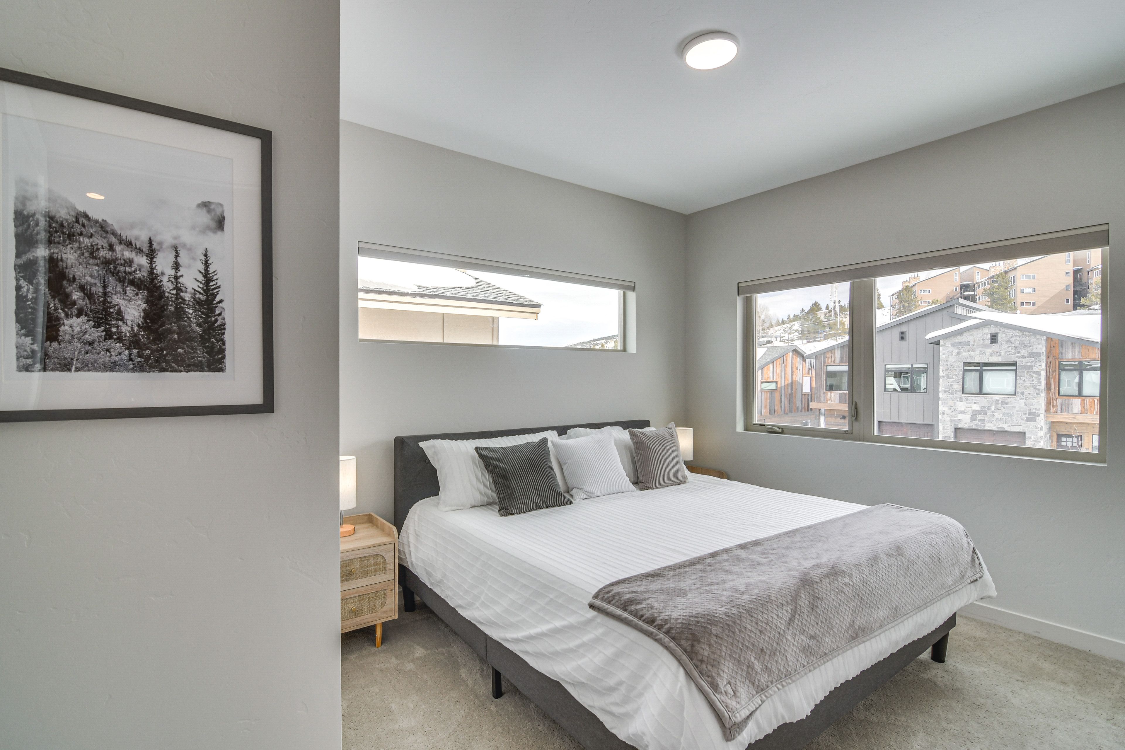 Bedroom 2 | King Bed | 2nd Floor | Linens Provided