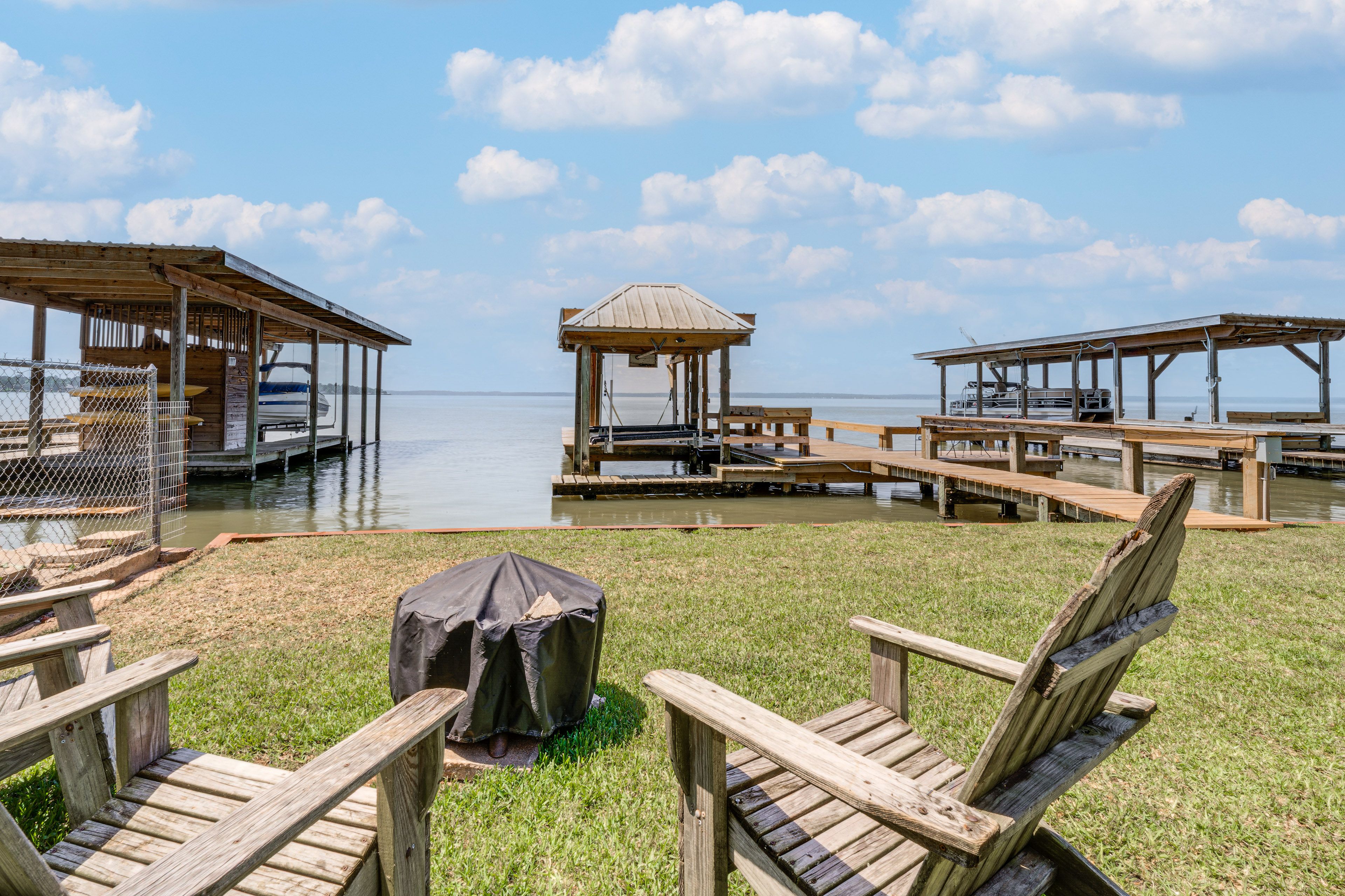 Livingston Vacation Rental | 3BR | 2BA | 2 Steps Required | 1,800 Sq Ft