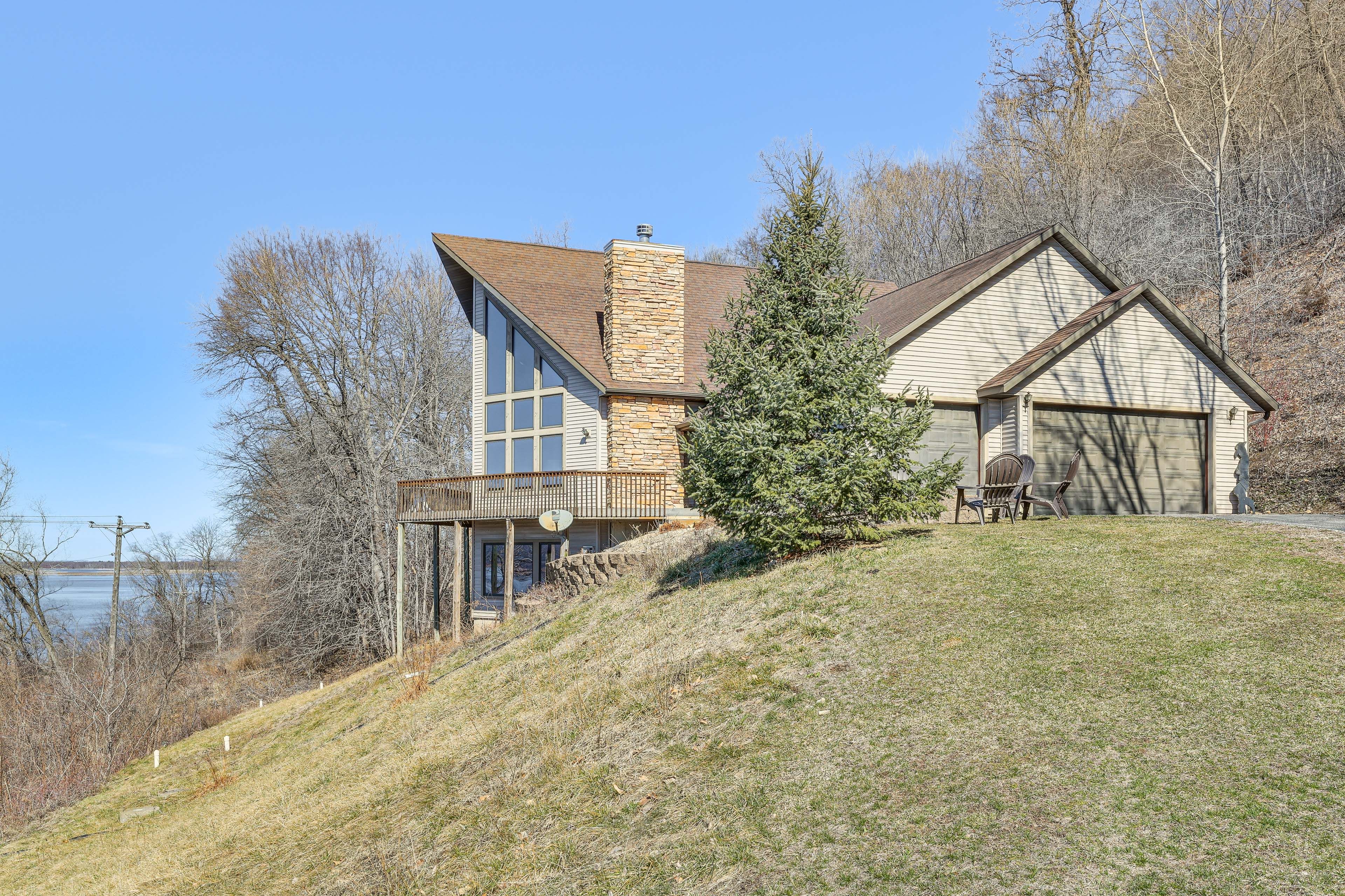 Stoddard Vacation Rental | 4BR | 3BA | 2 Steps Required | 2,300 Sq Ft