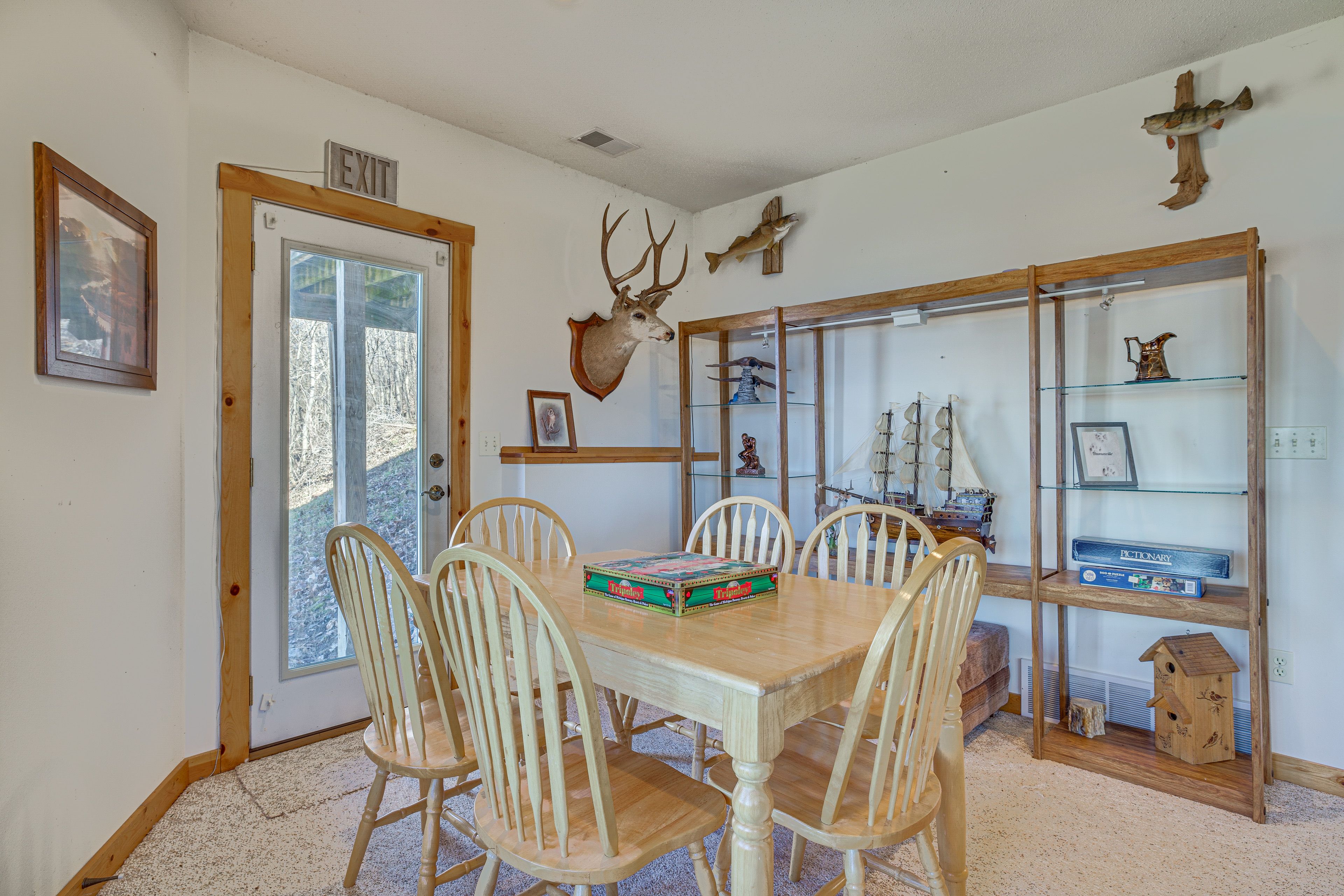 Dining Area | Lower Level | Board Games