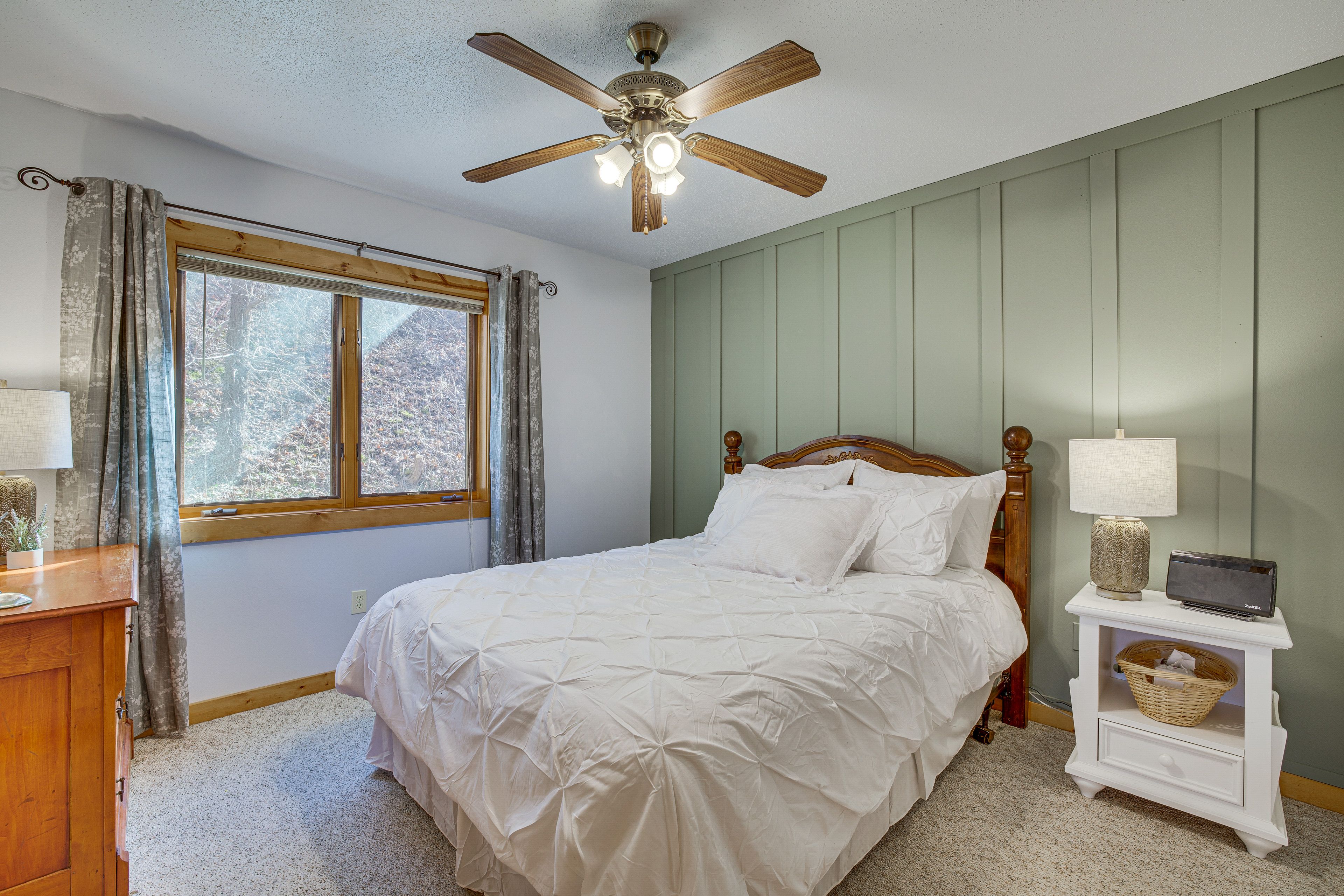 Bedroom 2 | Main Level | Queen Bed