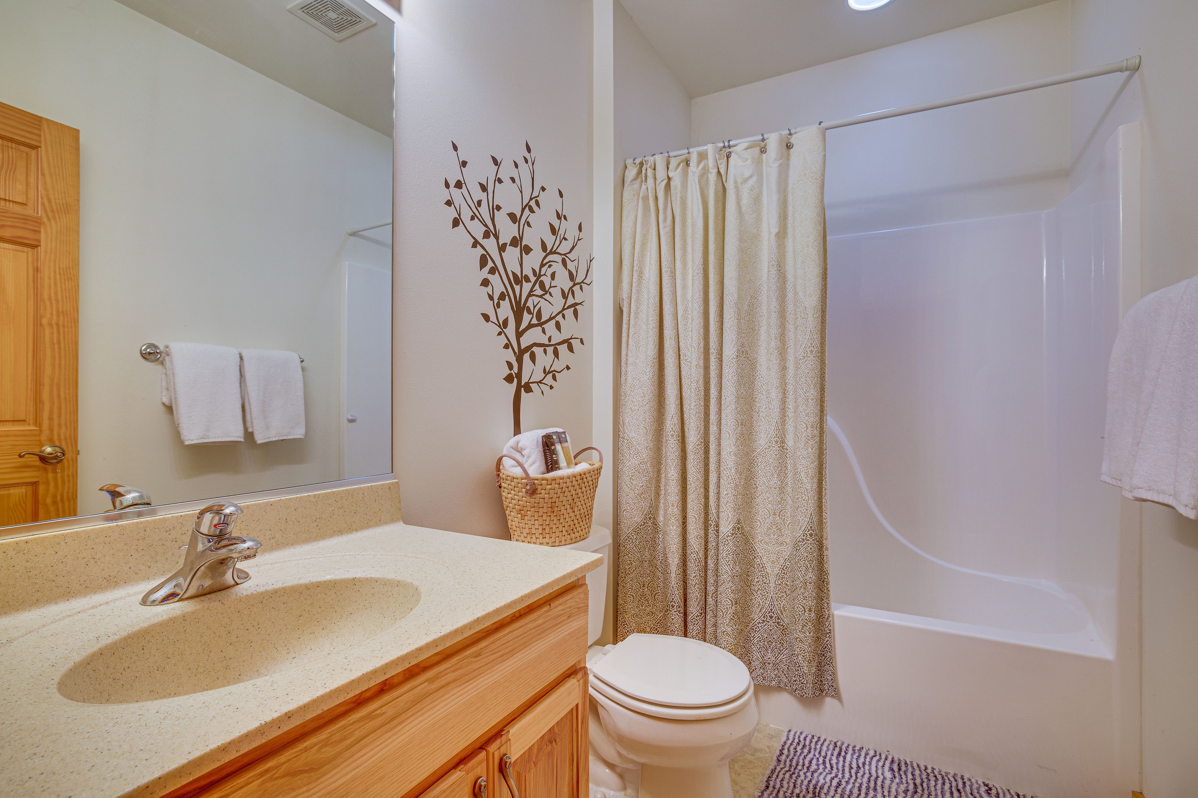 Full Bathroom | Lower Level