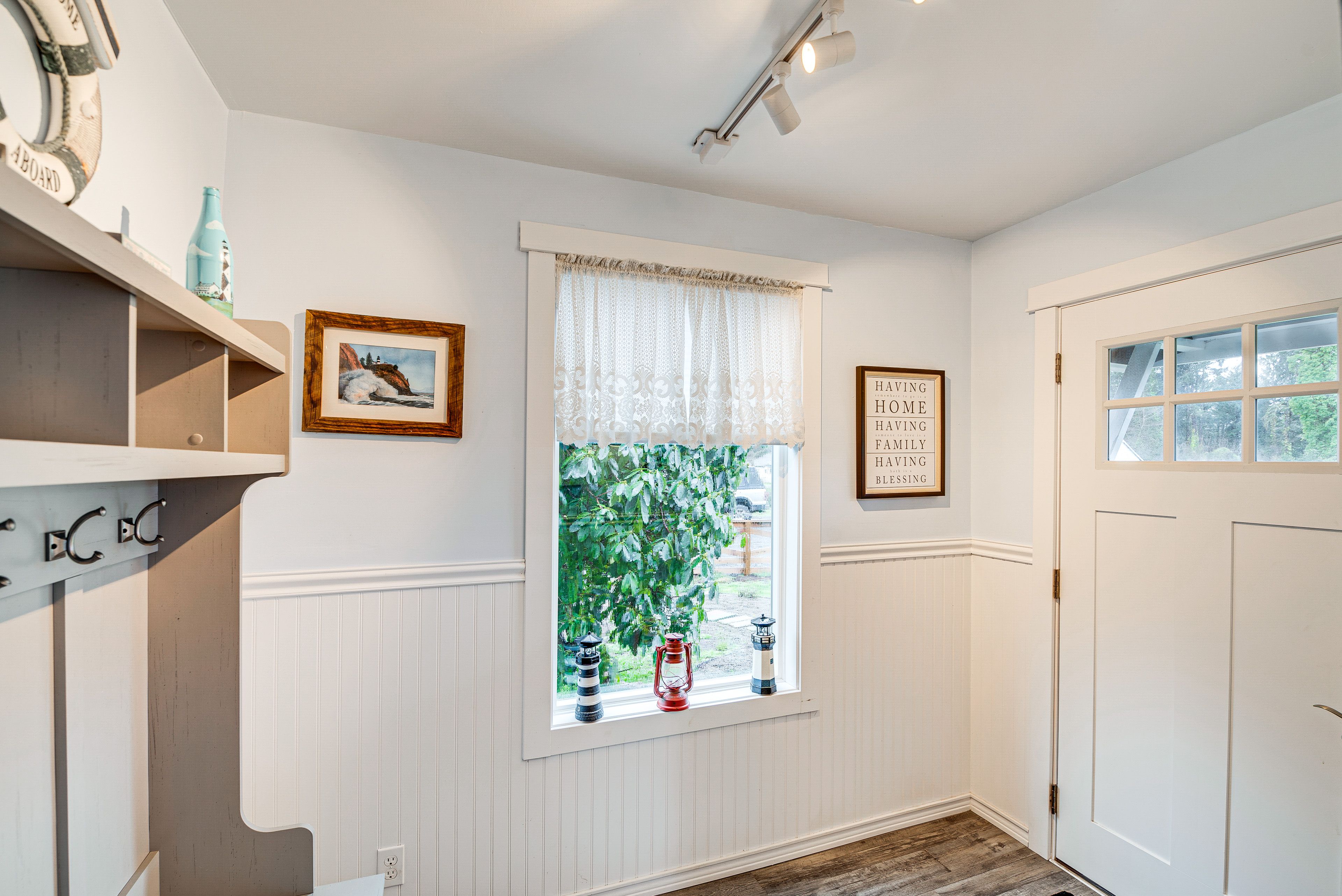 Property Entrance | 1st Floor