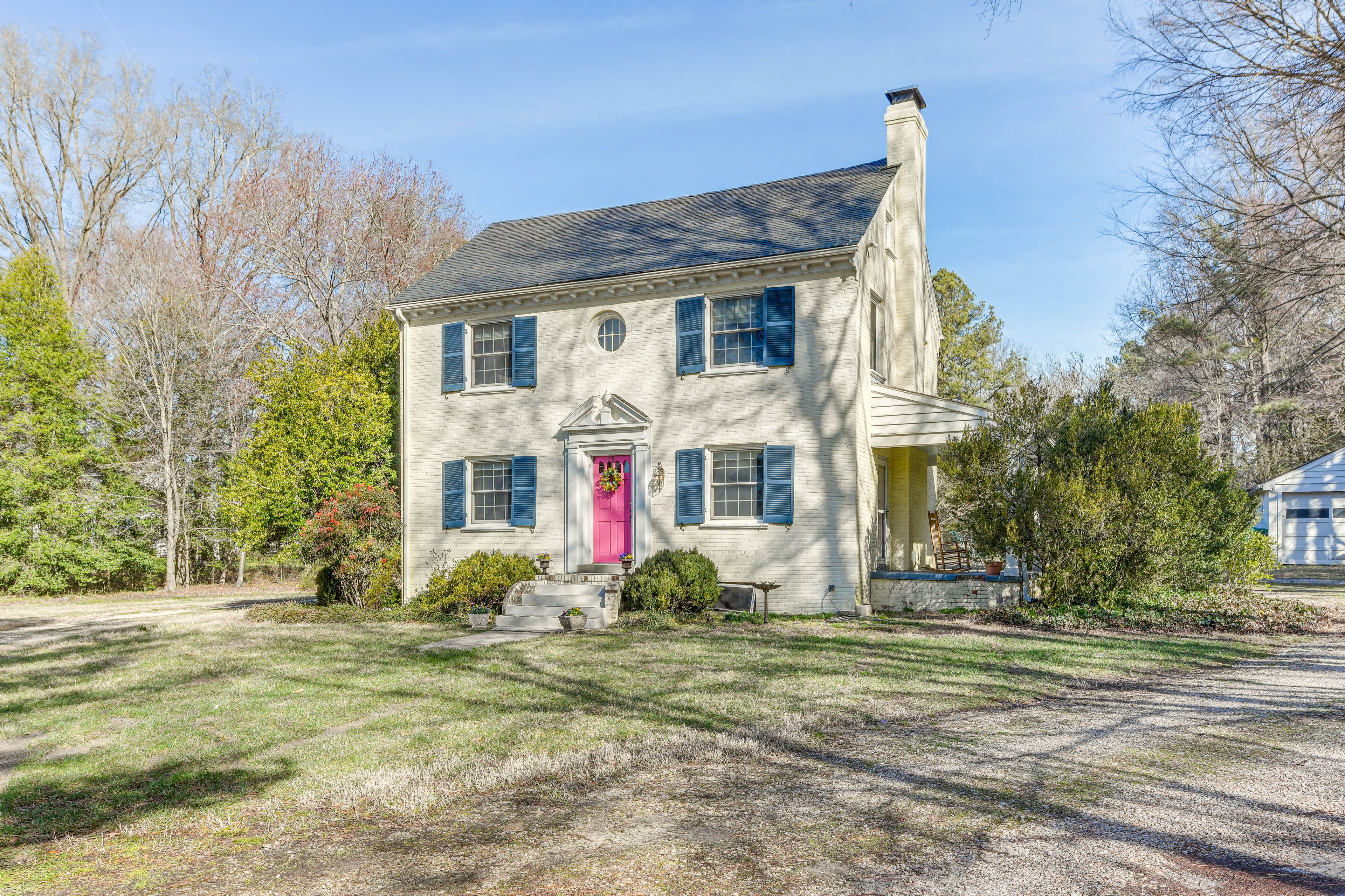Parking | Driveway (4 Vehicles) | RV/Trailer Parking