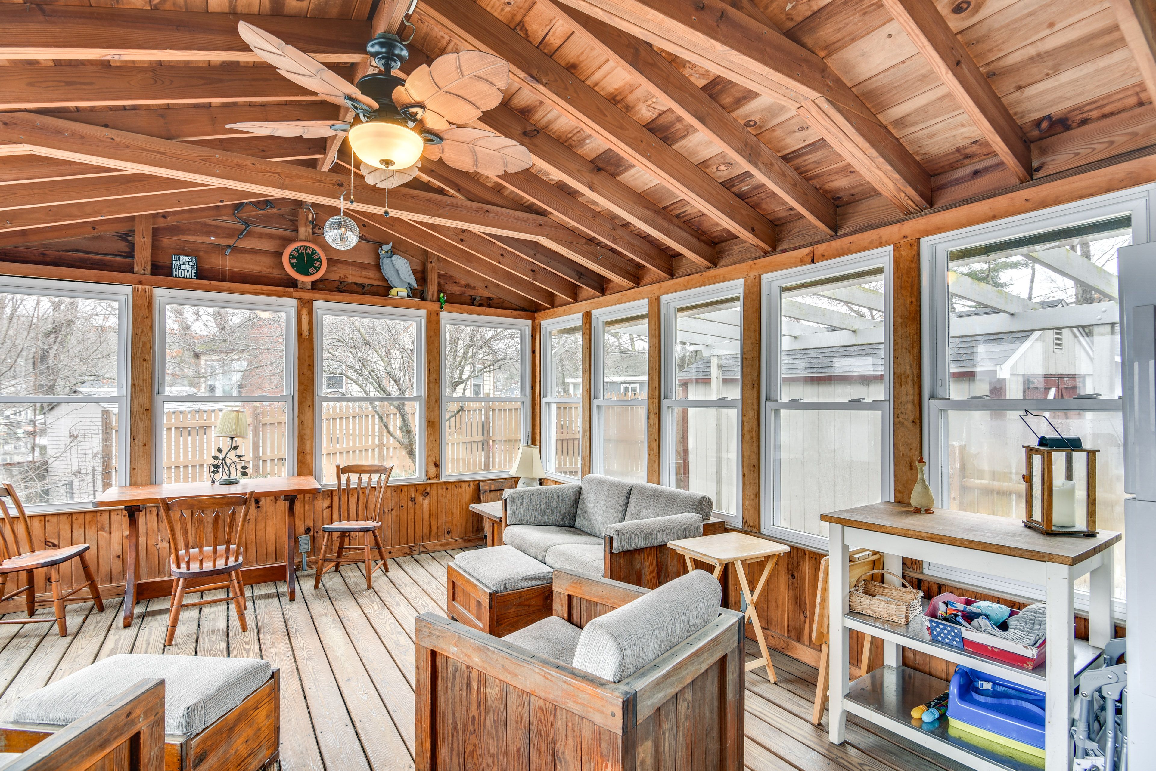 Furnished Sunroom