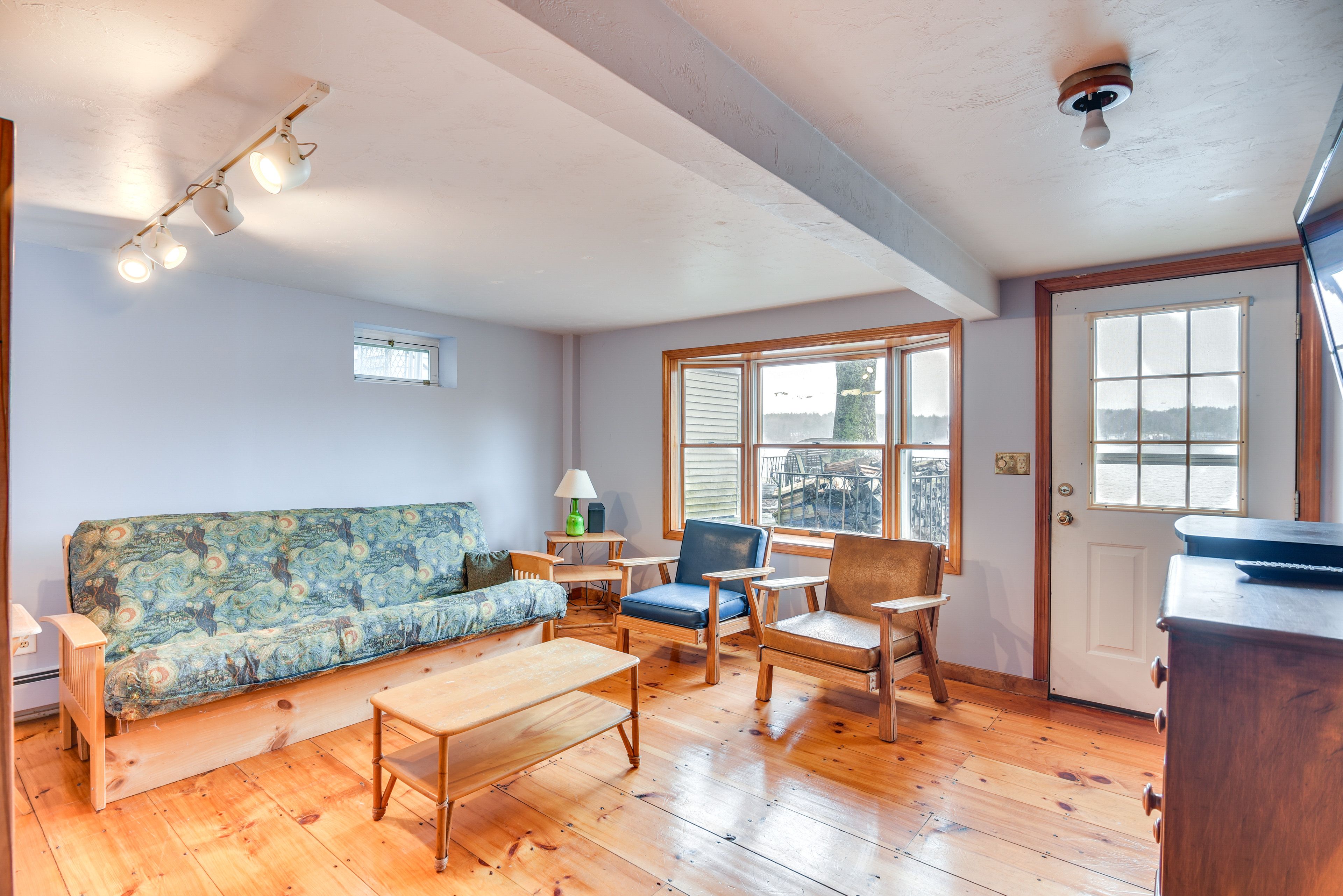 Basement | Full Futon | Basement Level