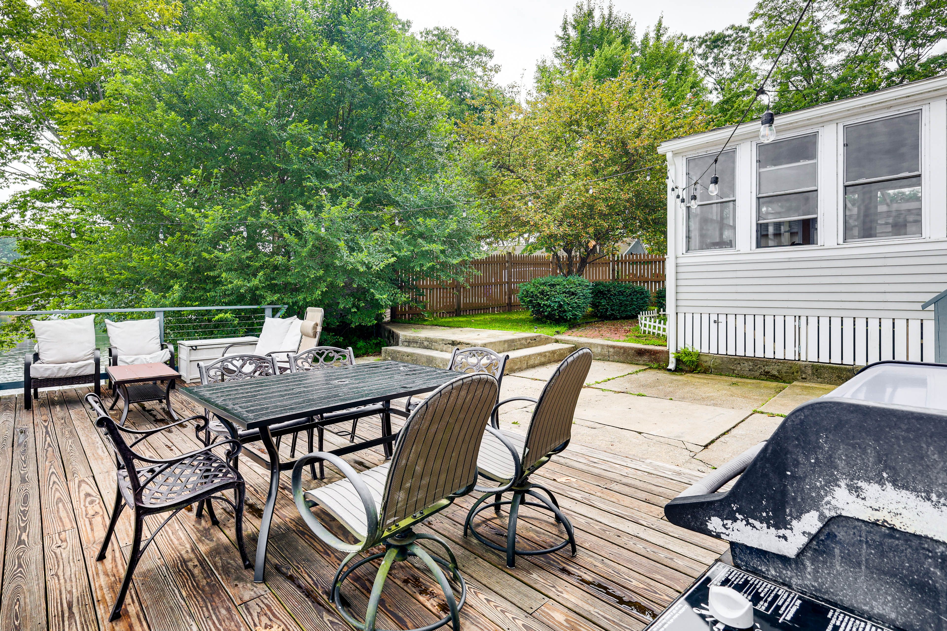 Deck | Outdoor Dining | Gas Grill | Lake Views