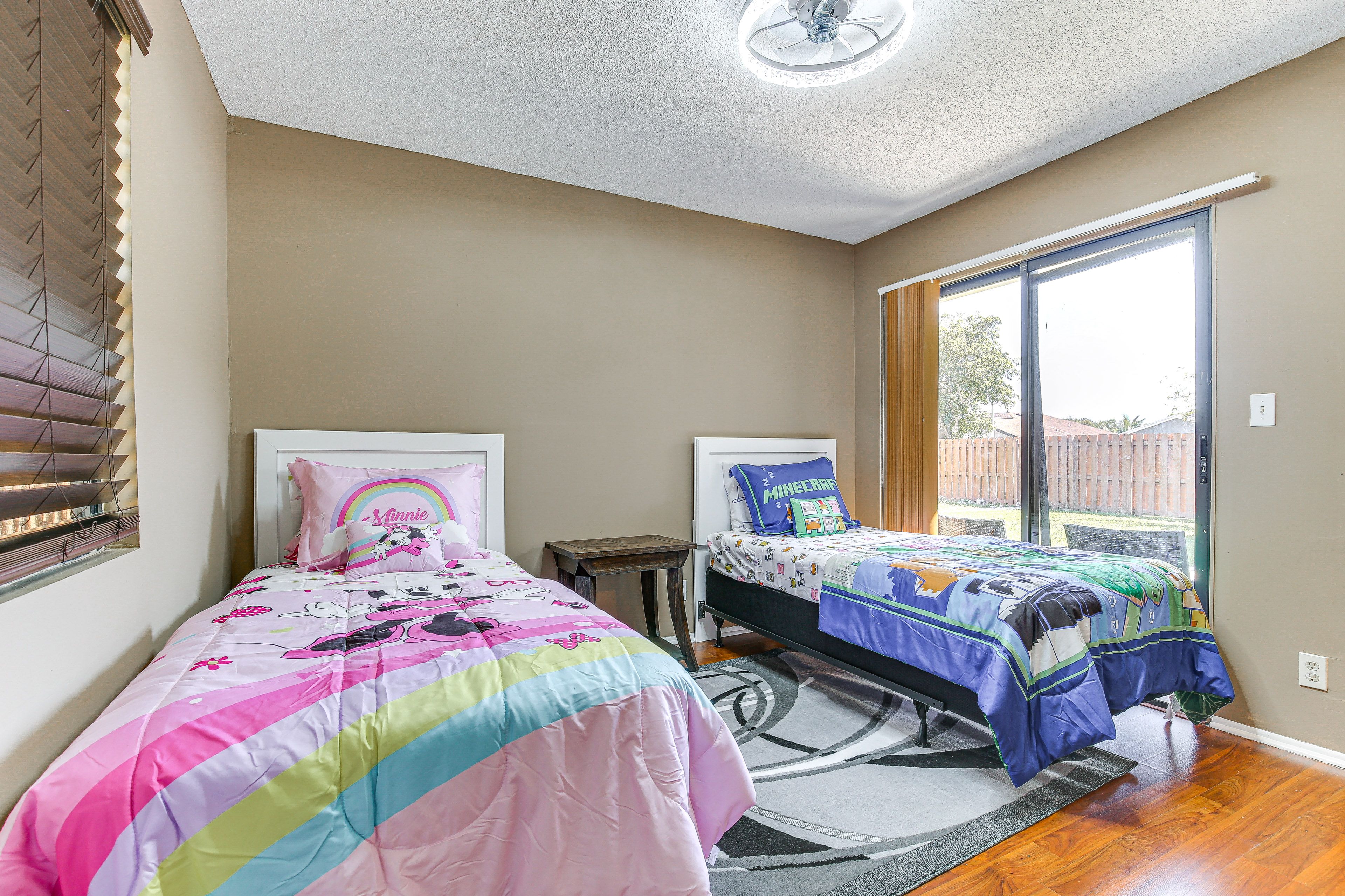 Bedroom 5 | 2 Twin Beds | Children's Toys | Books