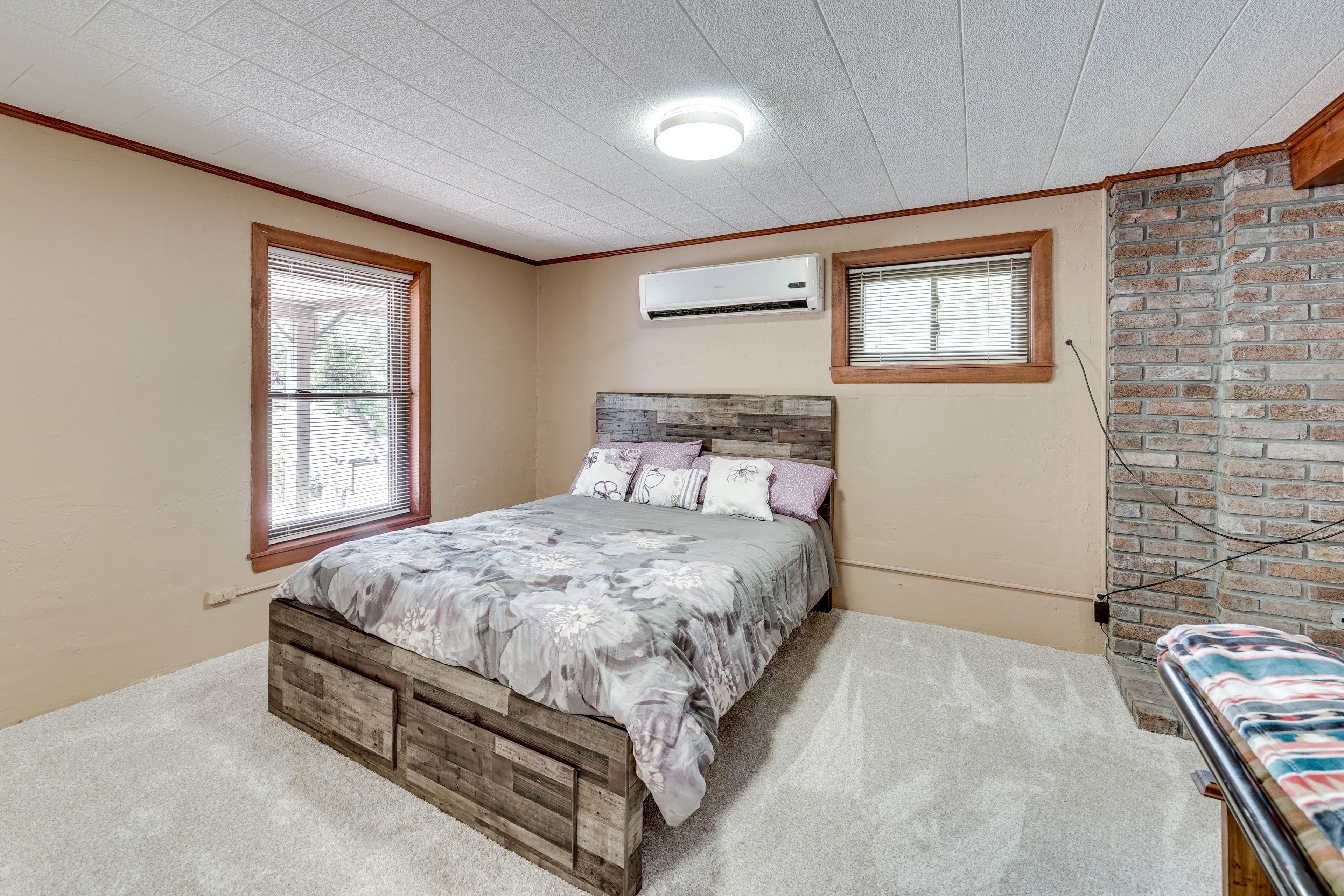 Studio | King Bed