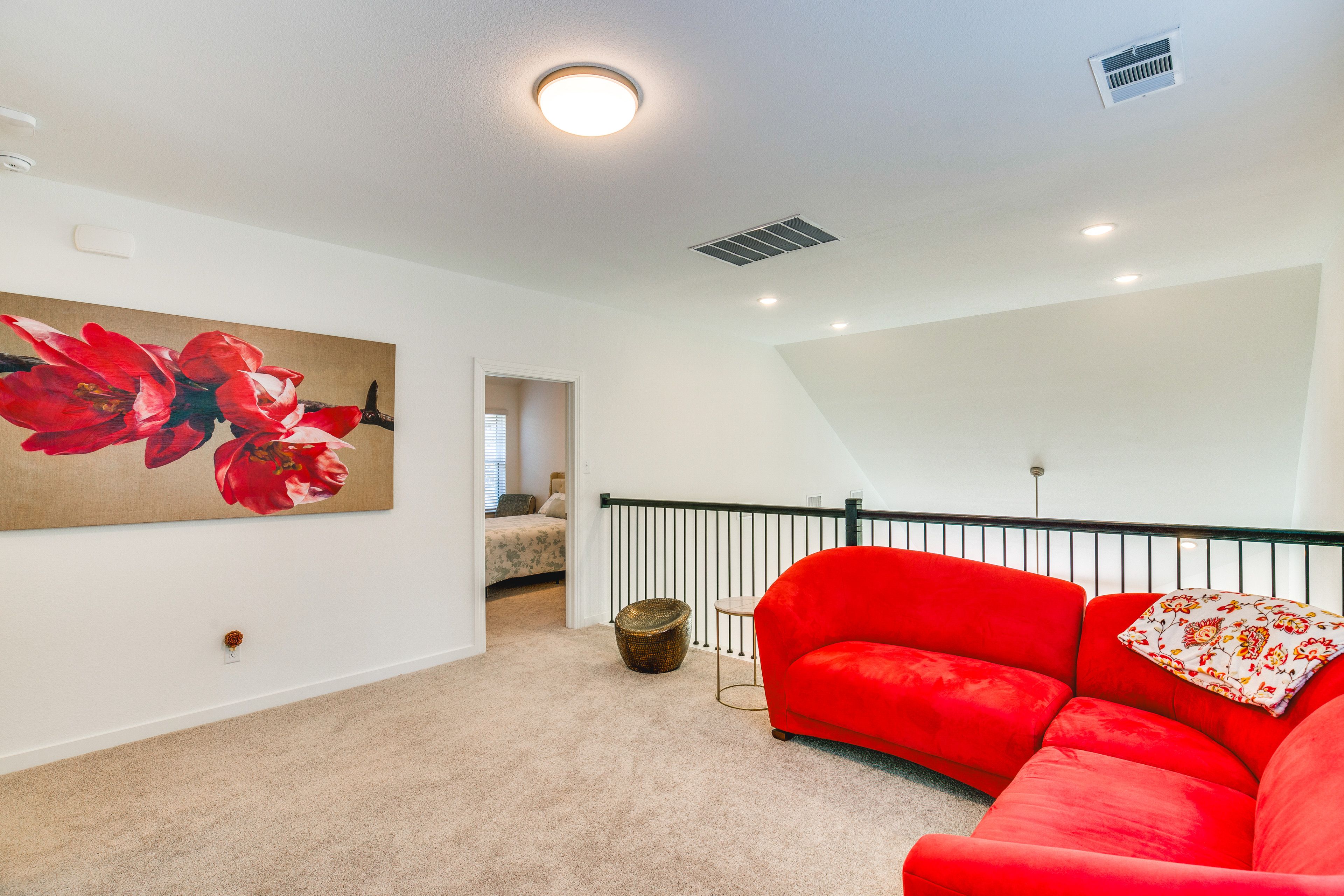 Upstairs Sitting Area | 2nd Floor
