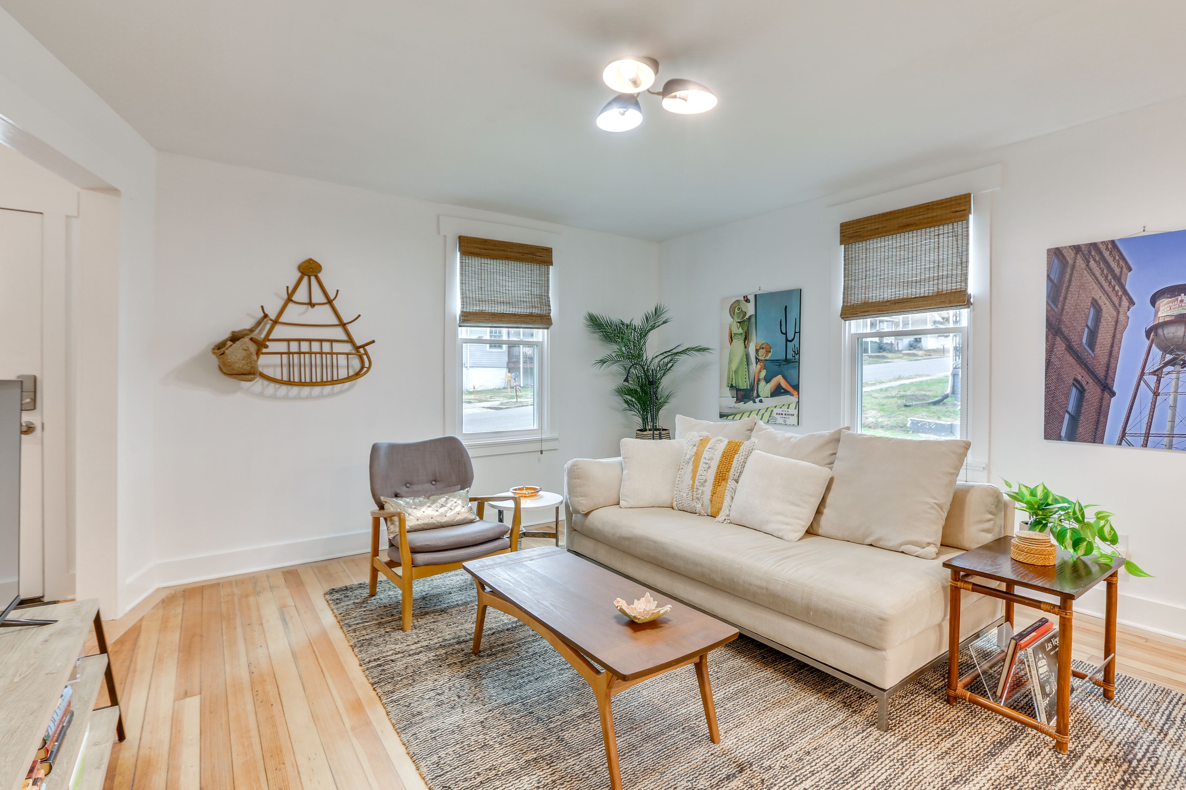 Living Room | Smart TV