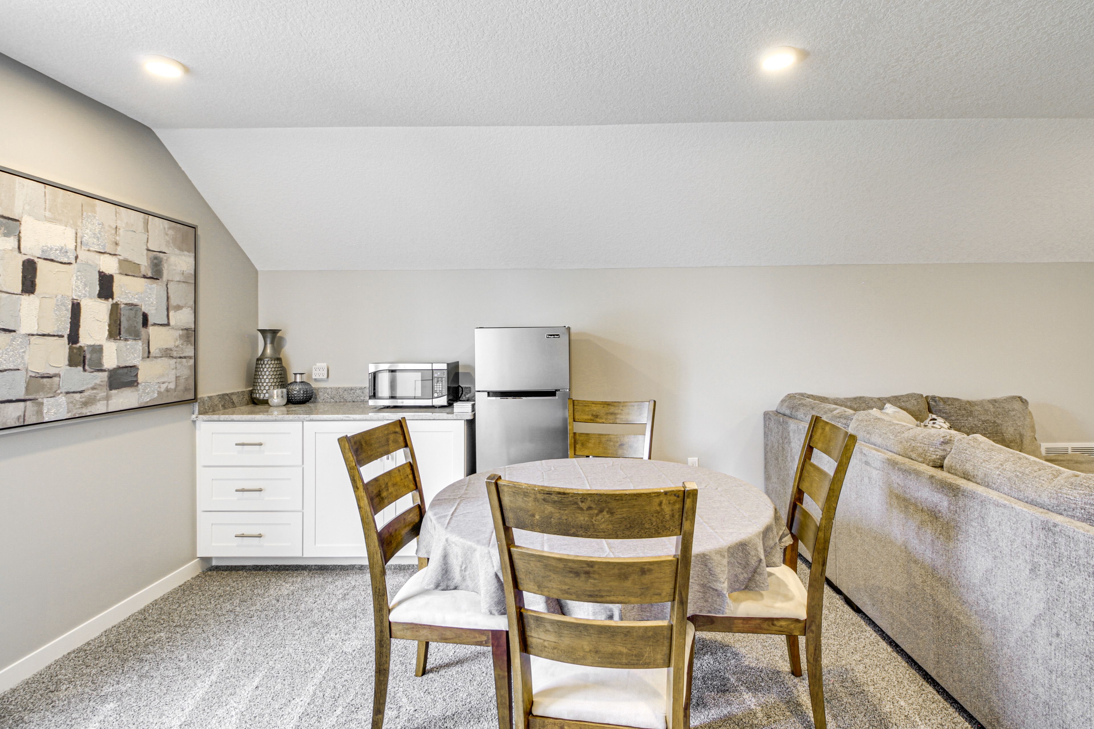 Kitchenette | Dining Area | 2nd Floor