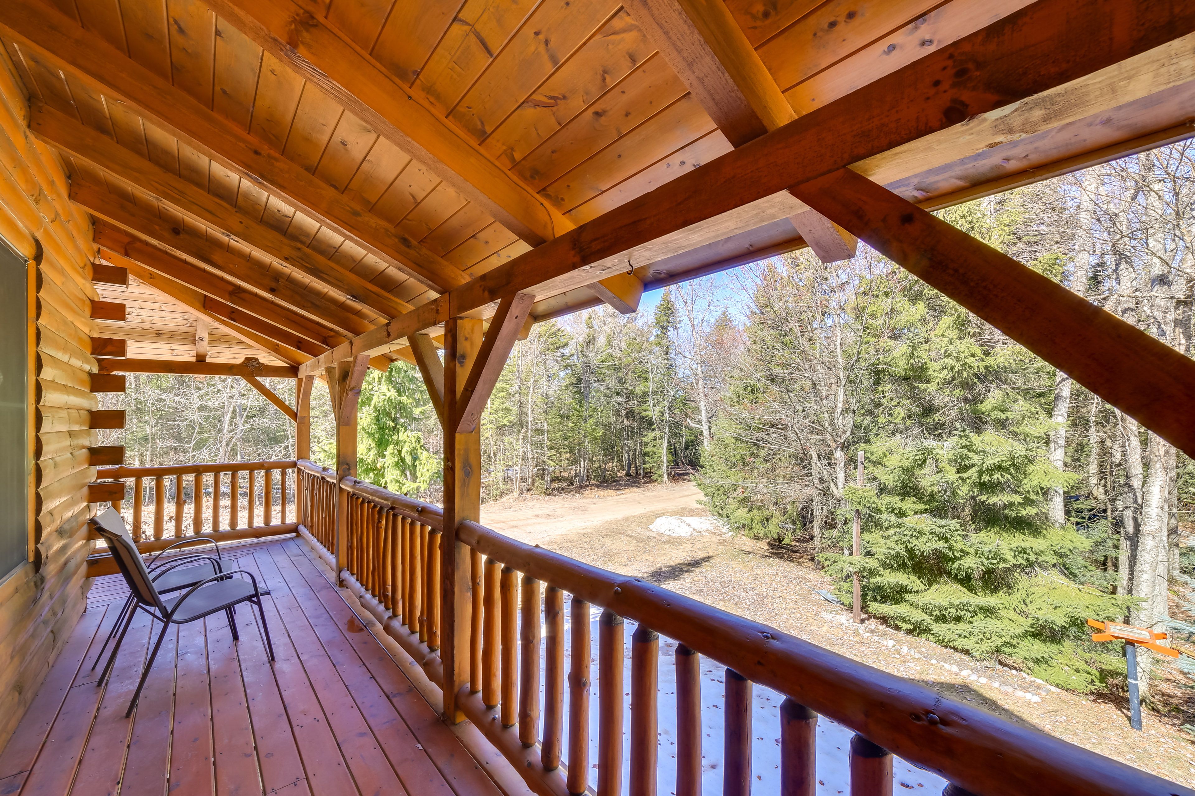 Wraparound Deck | Gas Grill