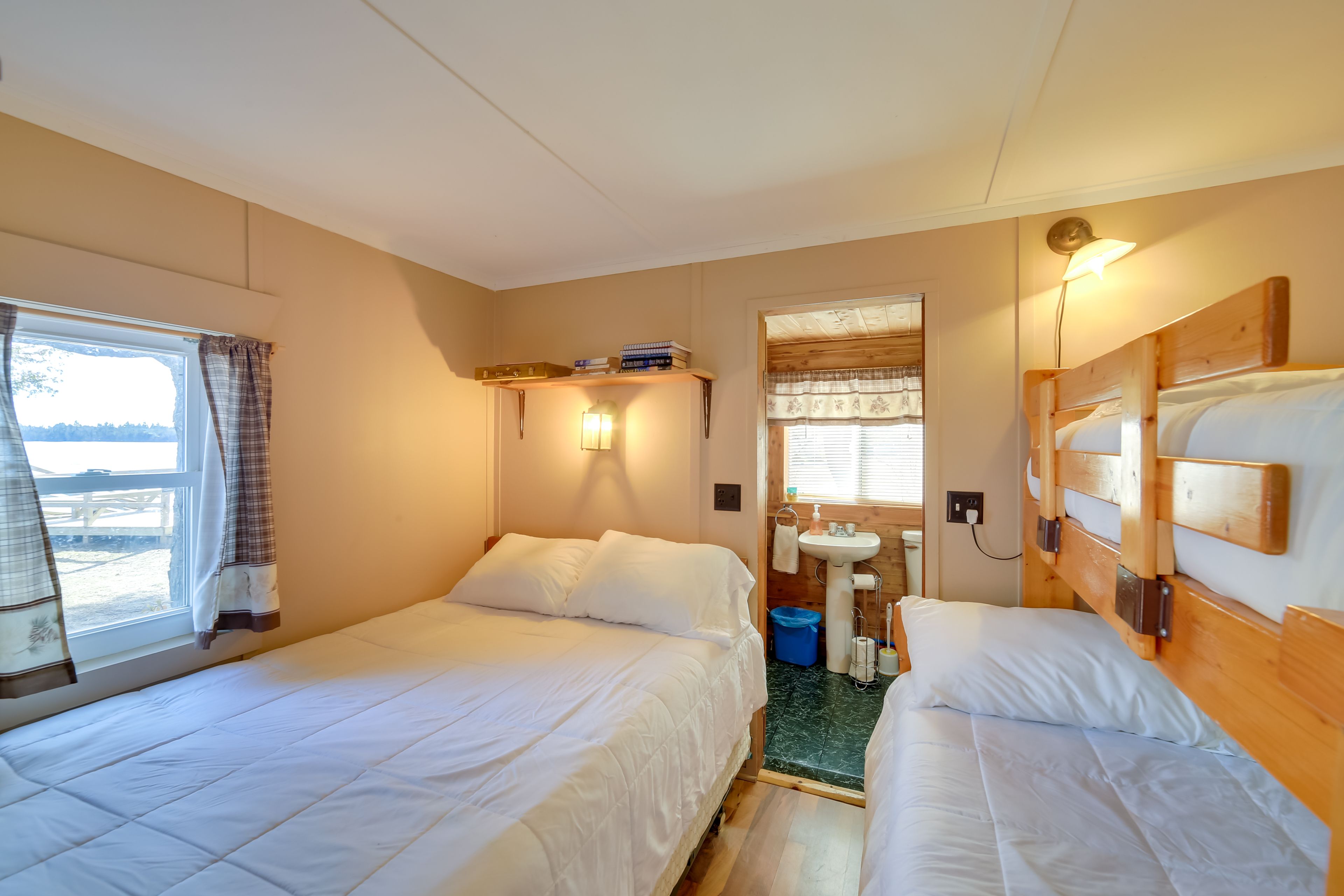 Studio | Twin Bed | Twin/Full Bunk Bed | Linens & Towels Provided