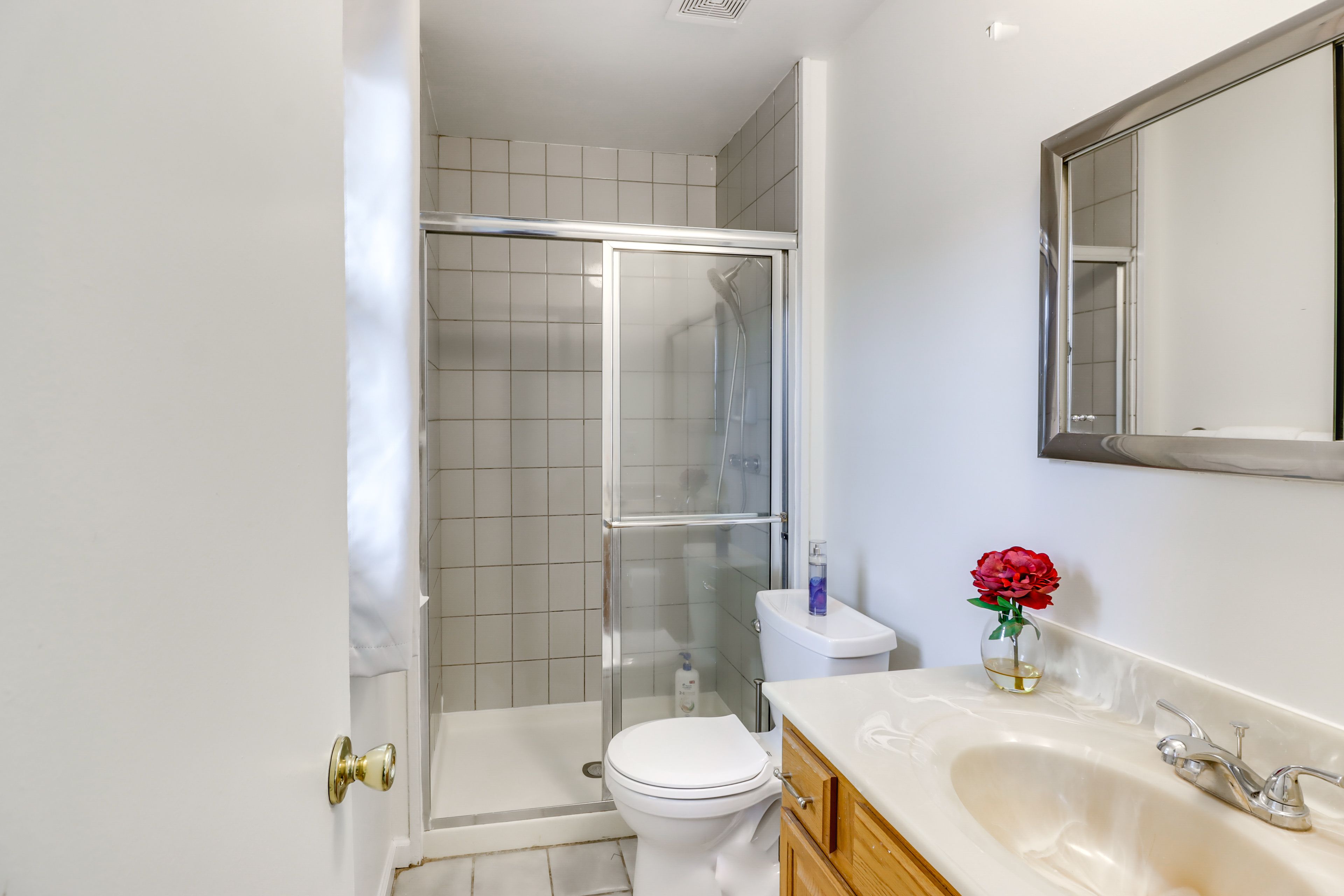 Full Bathroom | Walk-In Shower | Complimentary Toiletries