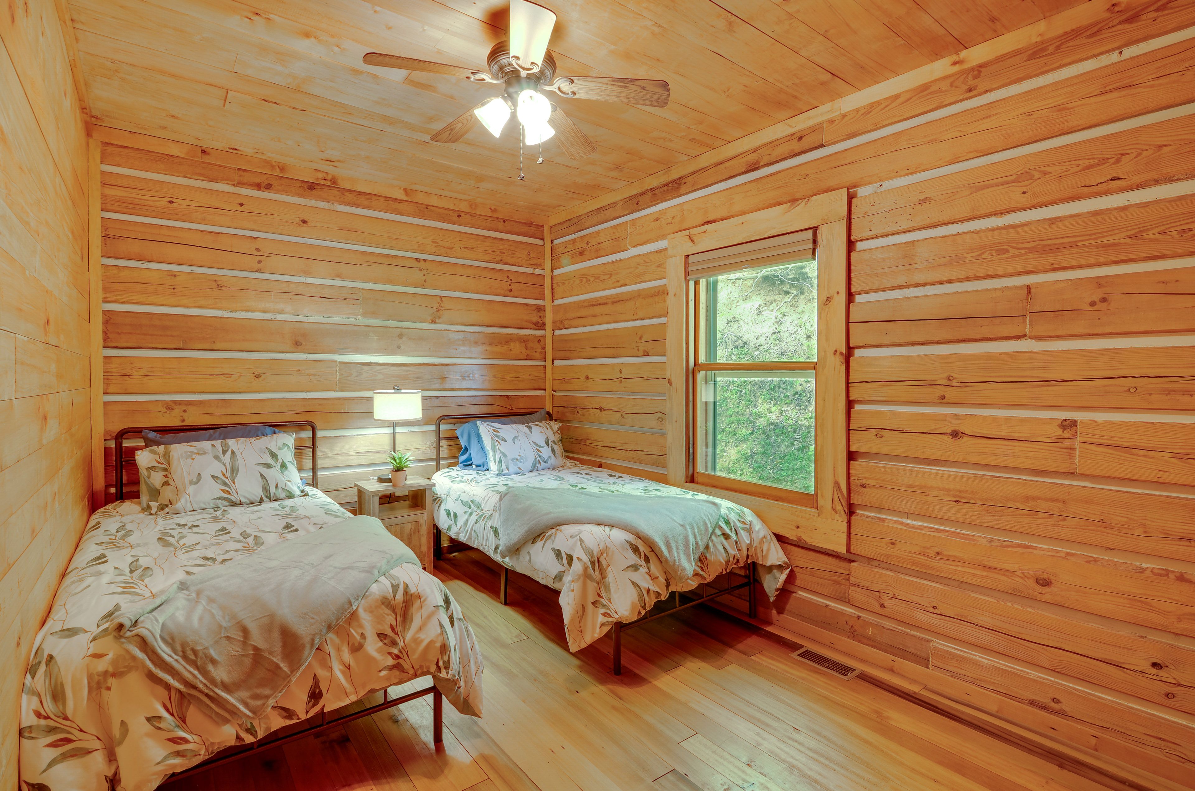Bedroom 3 | 2 Twin Beds