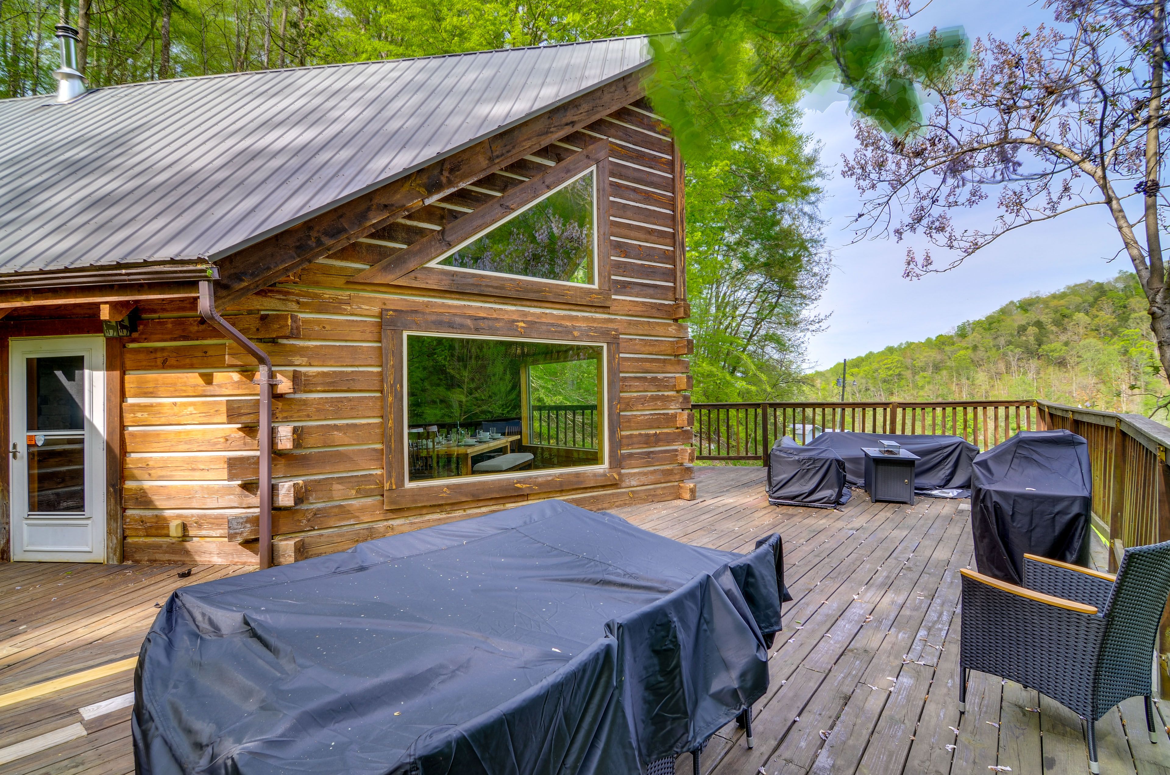 Deck | Gas Fire Table & Grill | Pond & Forest Views