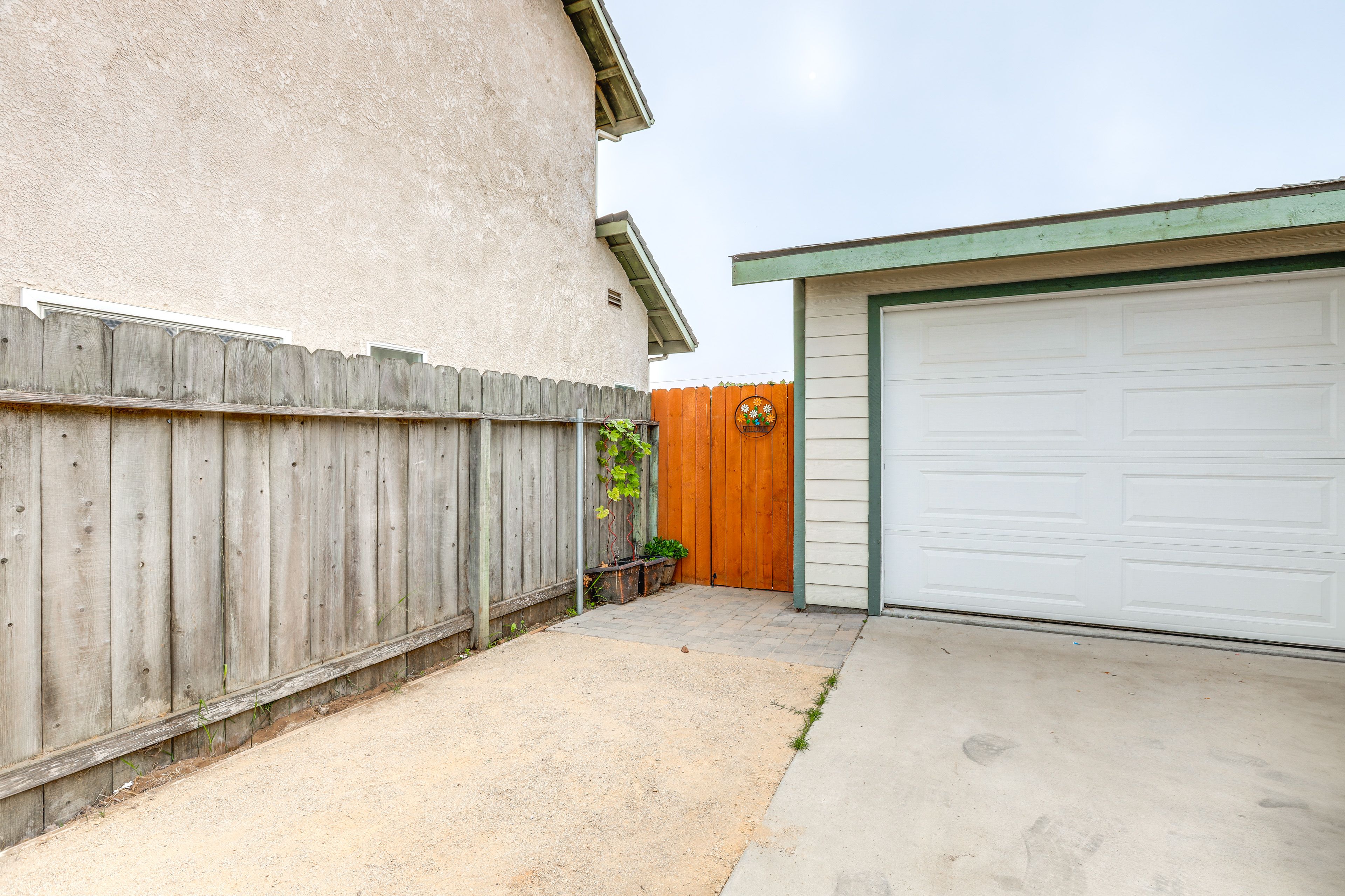 Parking | Driveway (2 Vehicles) | Free Street Parking