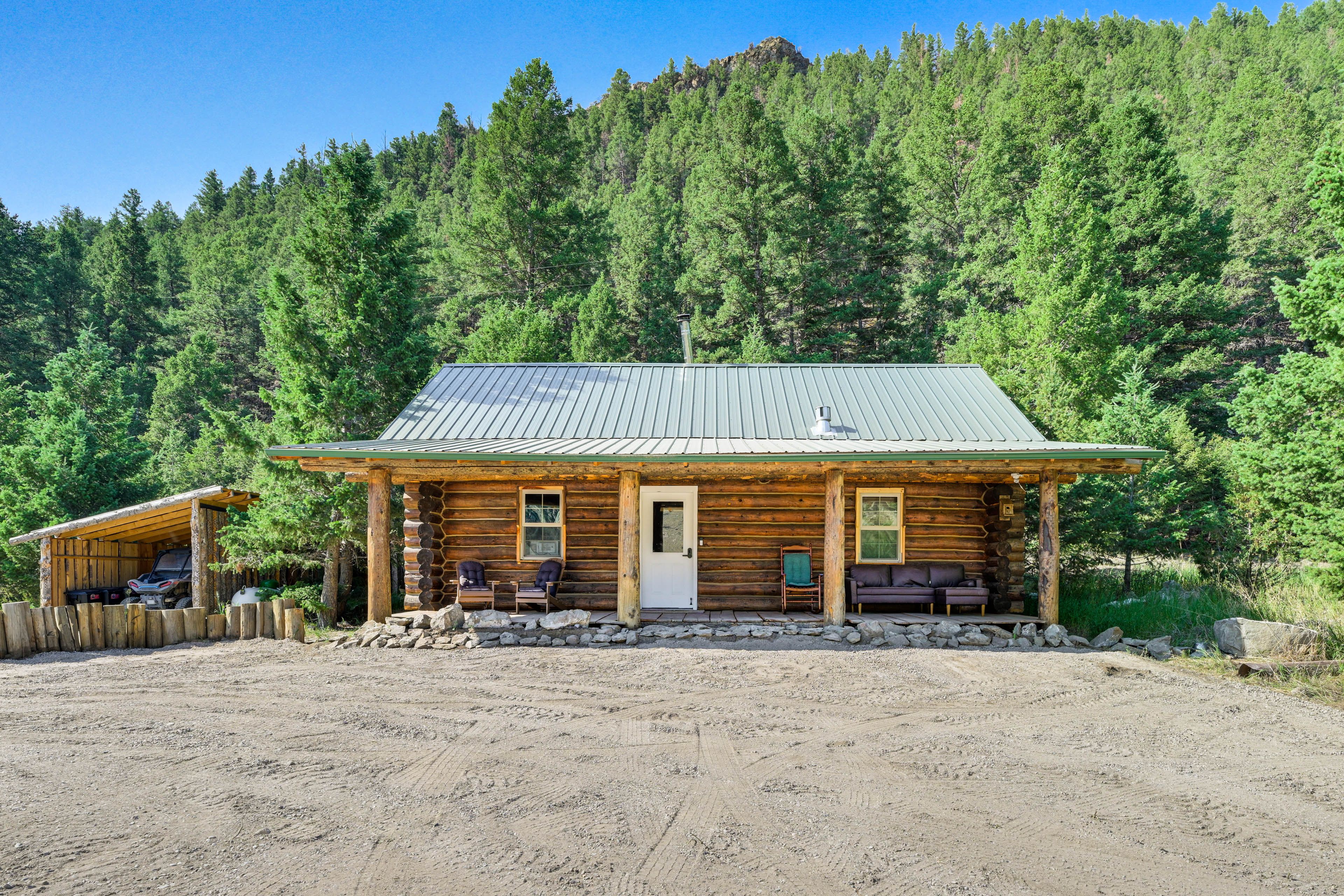 Melrose Vacation Rental | 1BR | 1BA | 1 Step Required | 600 Sq Ft