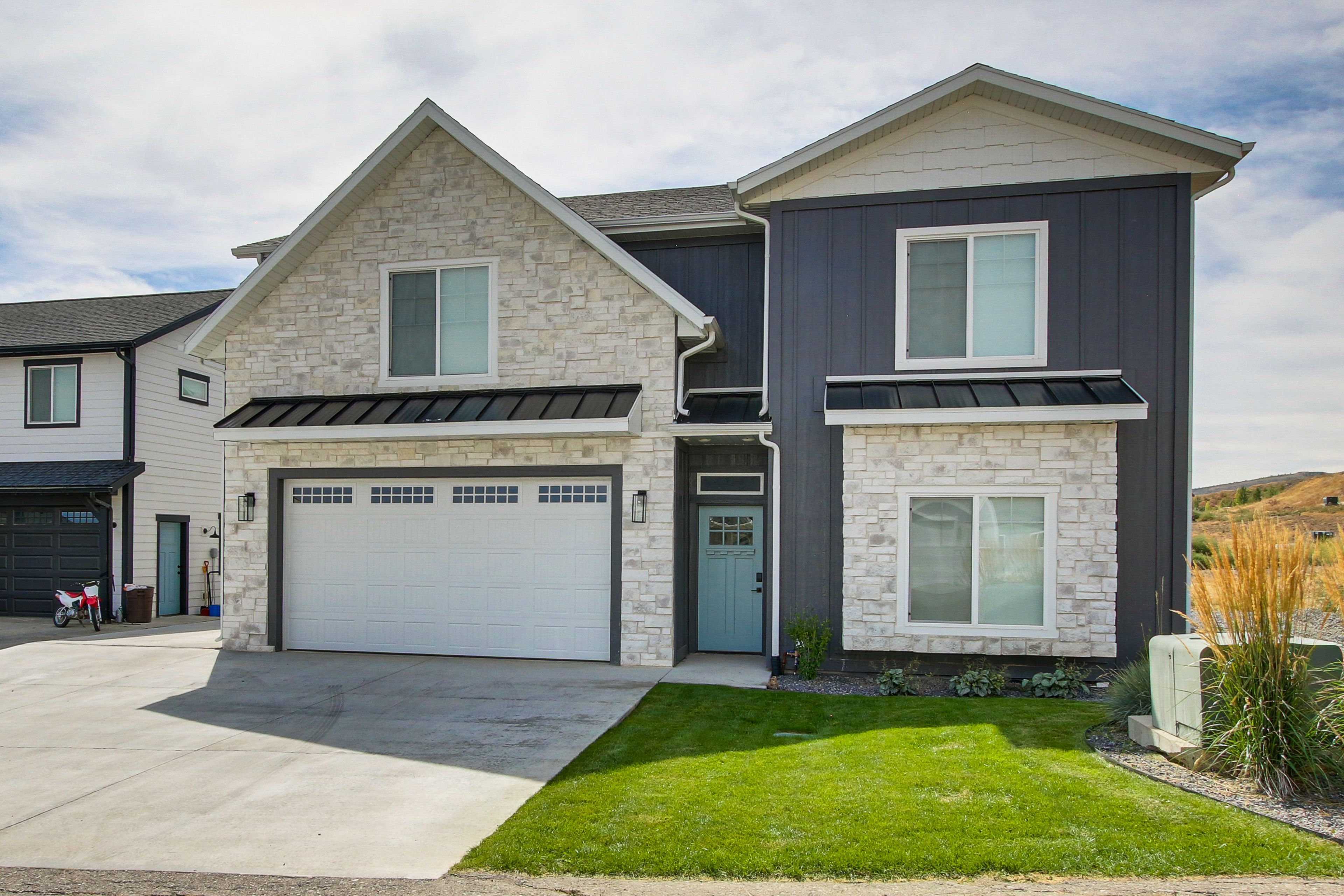 Property Exterior | Additional Parking (3 Vehicles) | Boat Parking Allowed