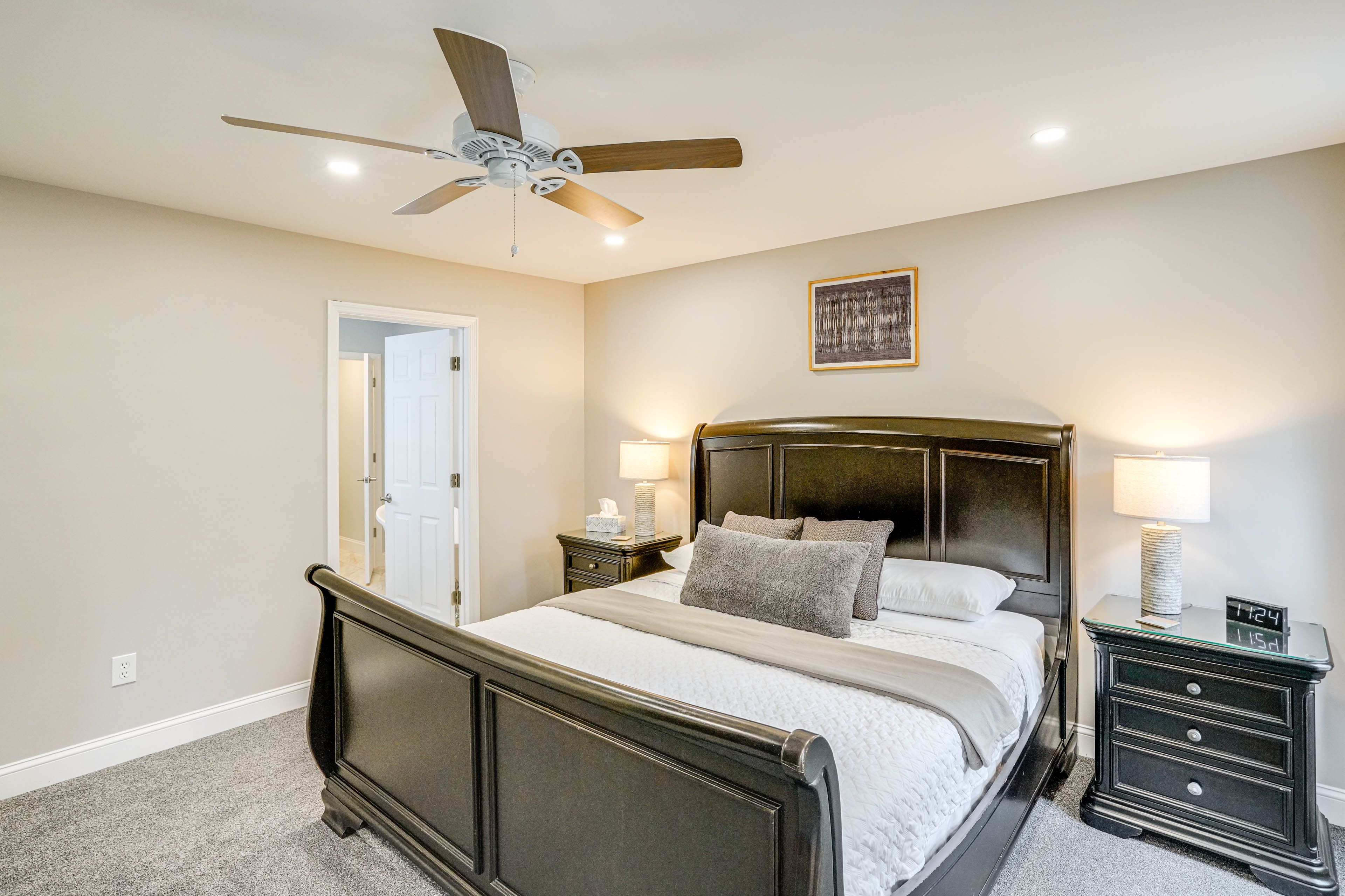 Bedroom 1 | 1st Floor | King Bed | Smart TV | Walk-In Closet | En-Suite Bathroom
