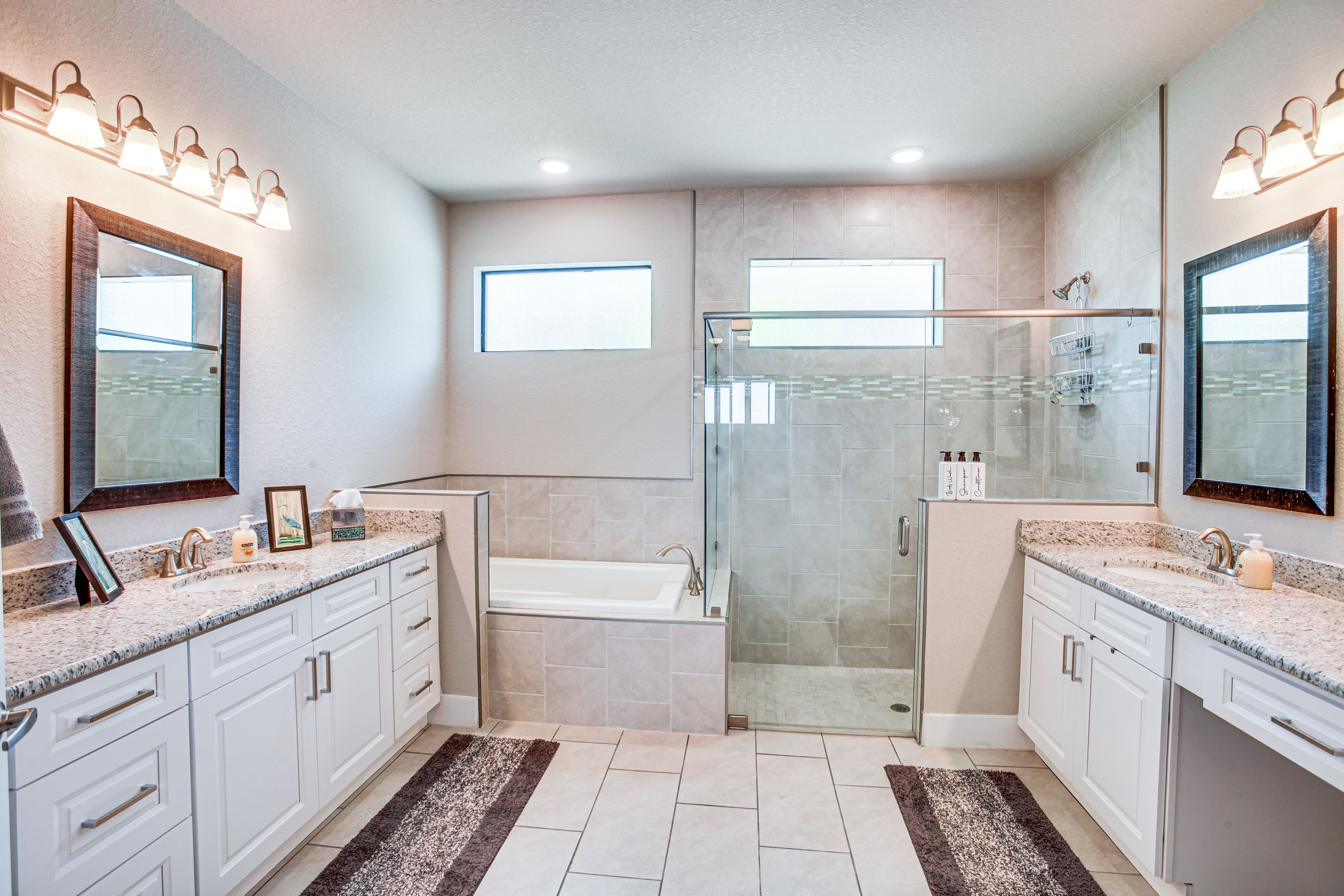 Full Bath | Towels | Hair Dryer