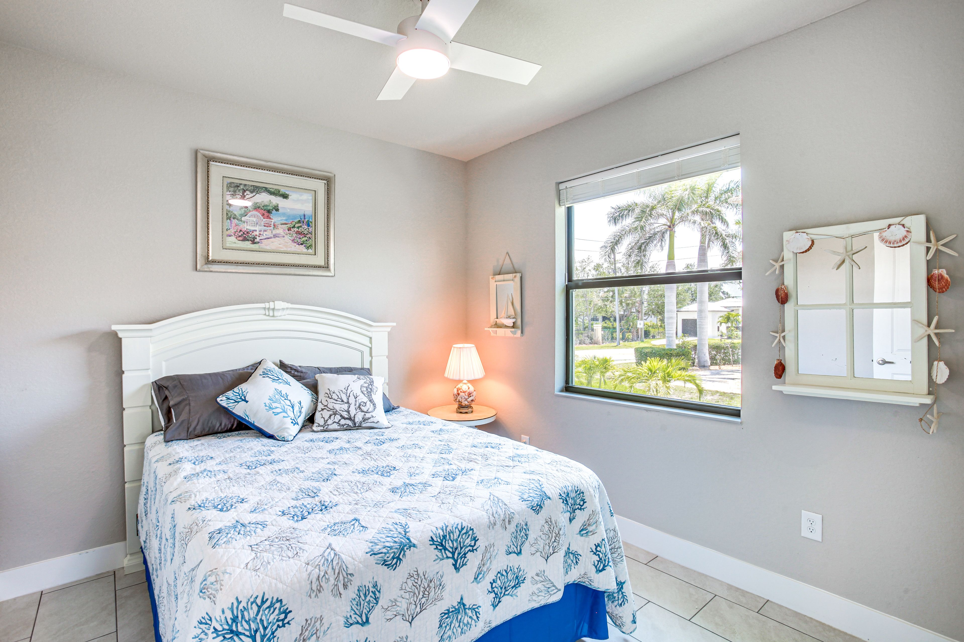Bedroom 2 | Queen Bed