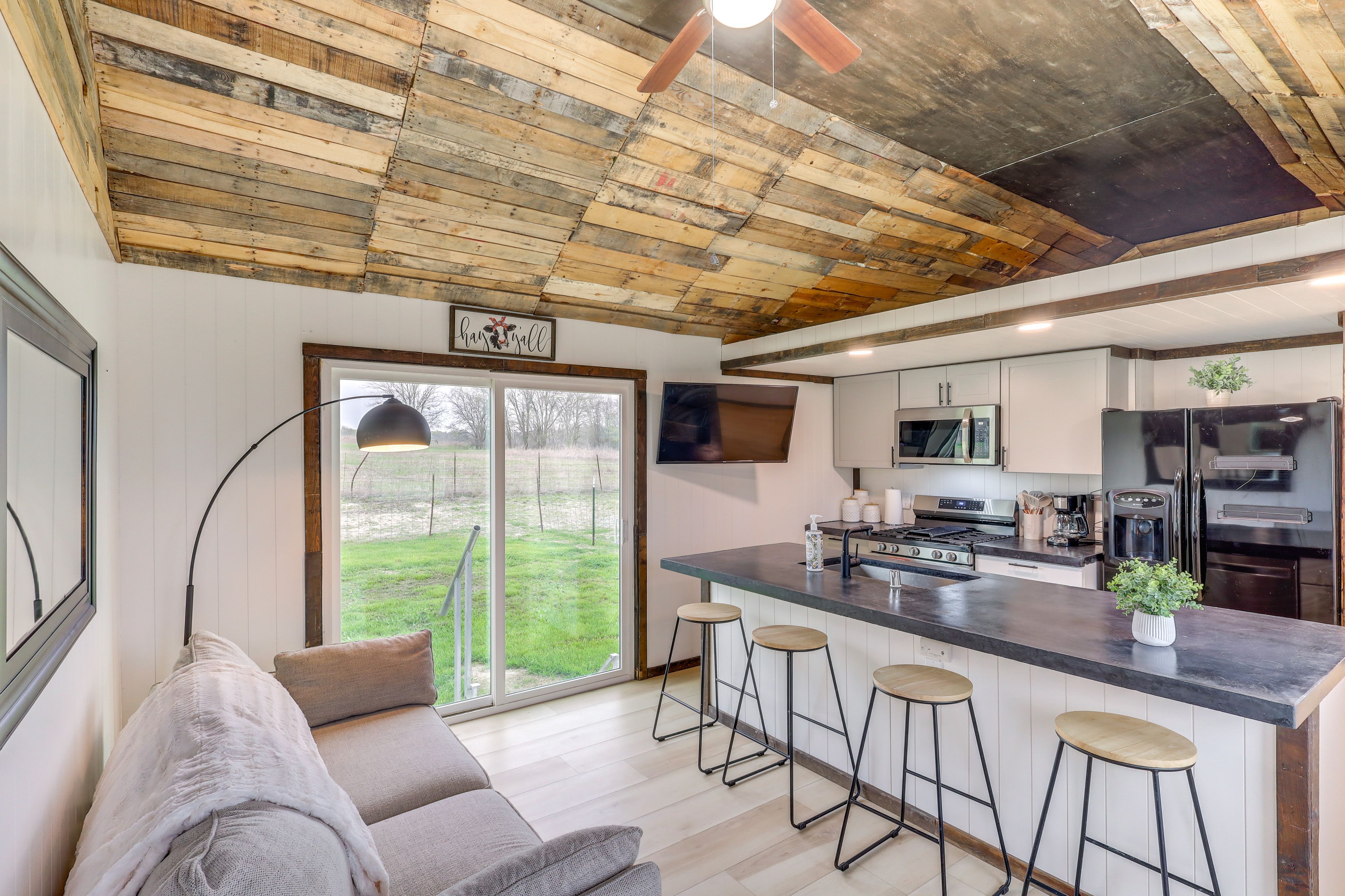 Lorena Vacation Rental | Studio | 1BA | Stairs Required | 448 Sq Ft