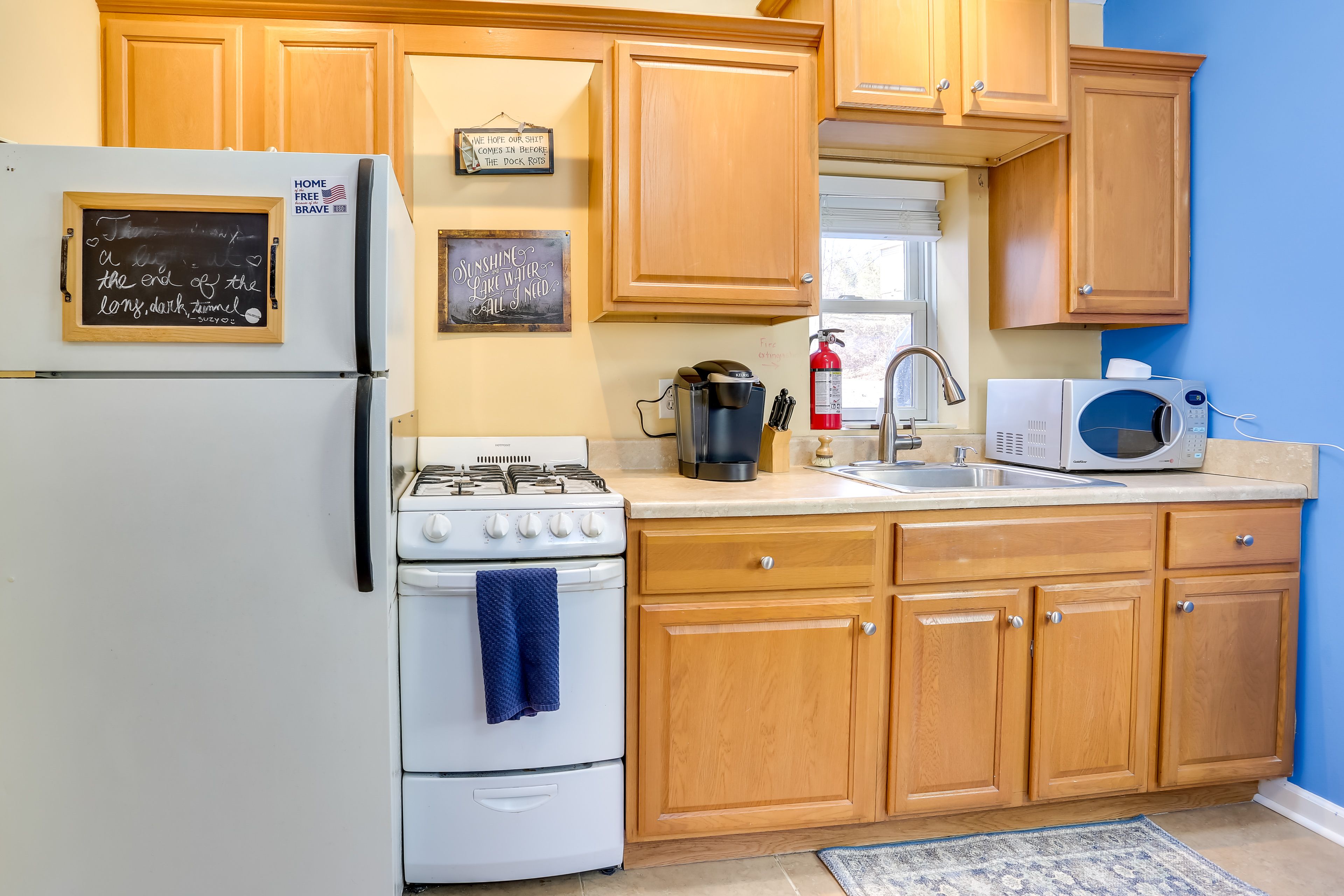 Kitchen | Keurig & Starter Coffee | Toaster