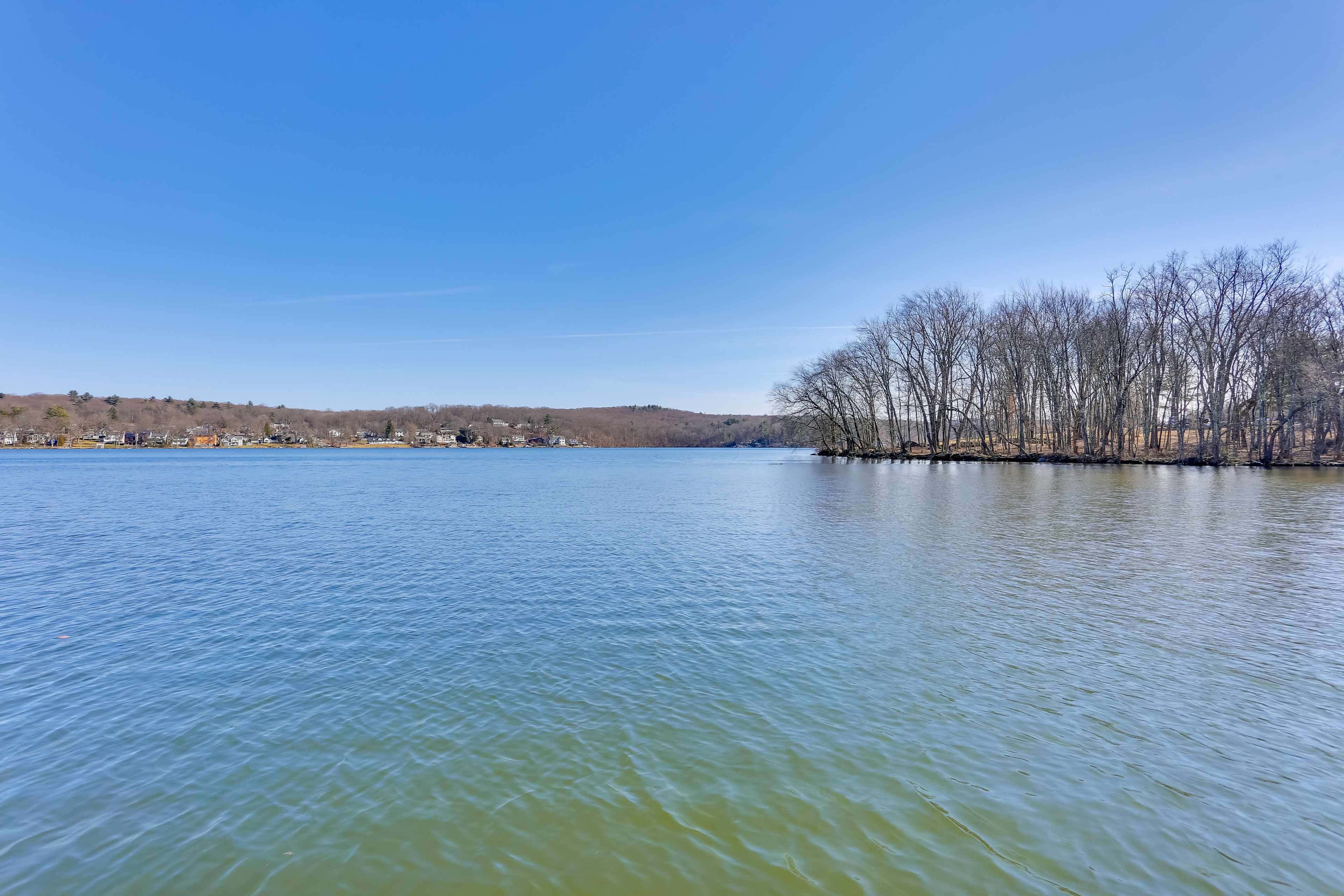 Lake Access On-Site | Shared Boat Dock & Slip