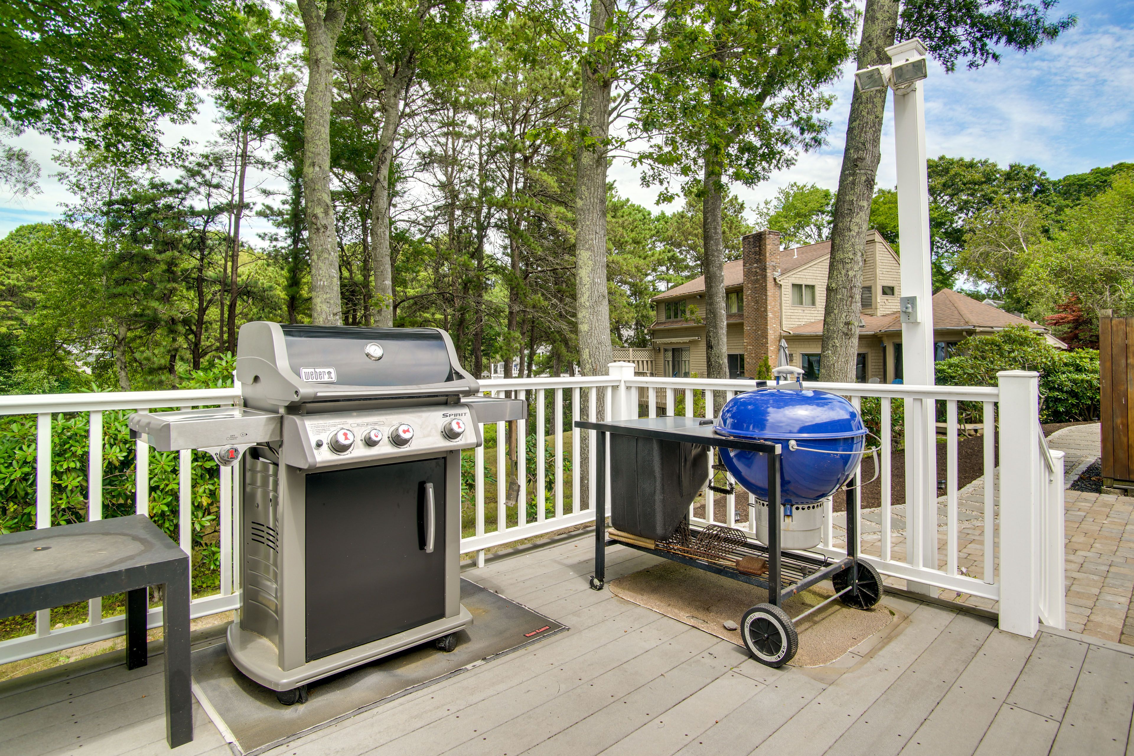 Deck 1 | Dining Area | Gas & Charcoal Grills