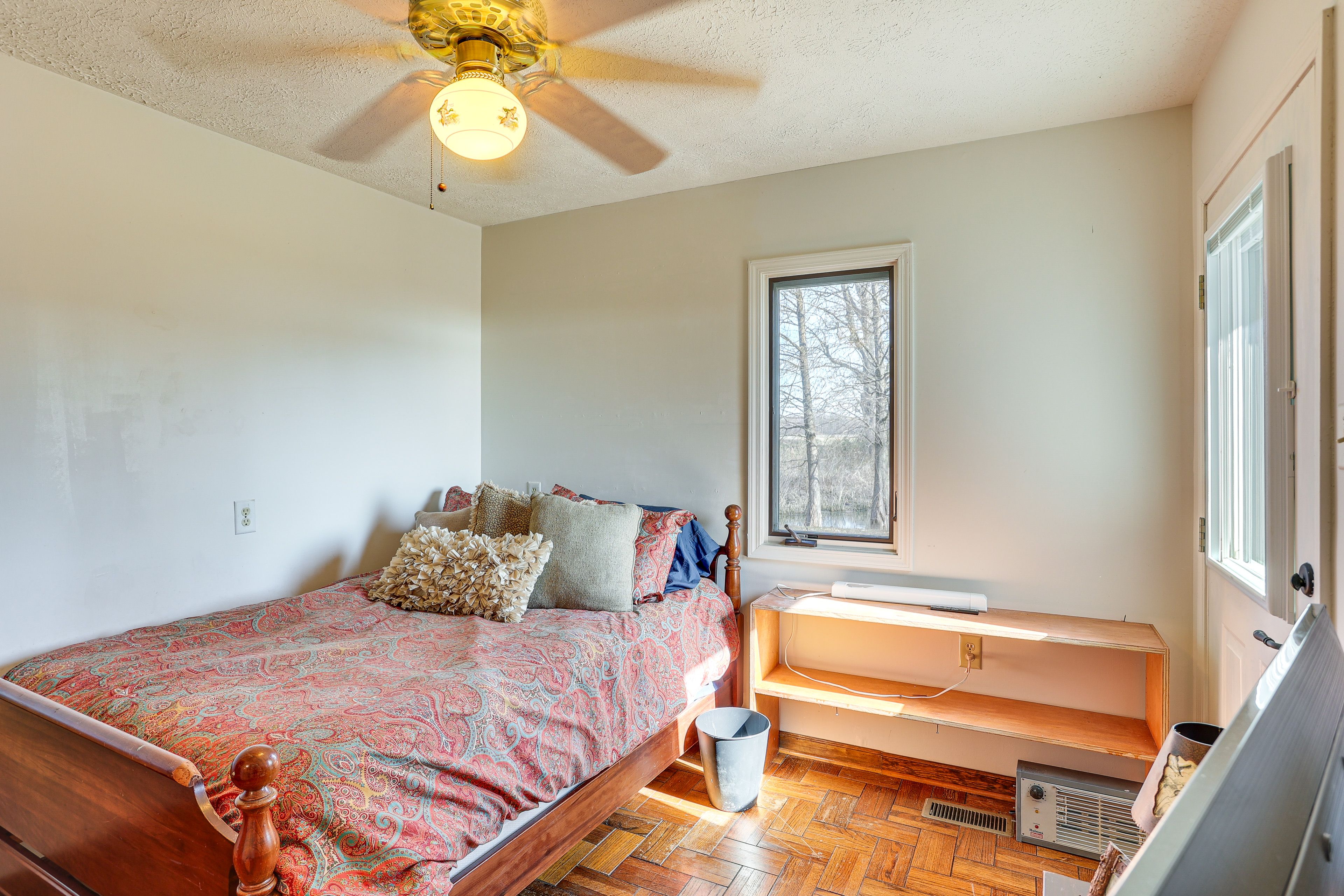 Bedroom 2 | Full Bed | 1st Floor | Private Entrance