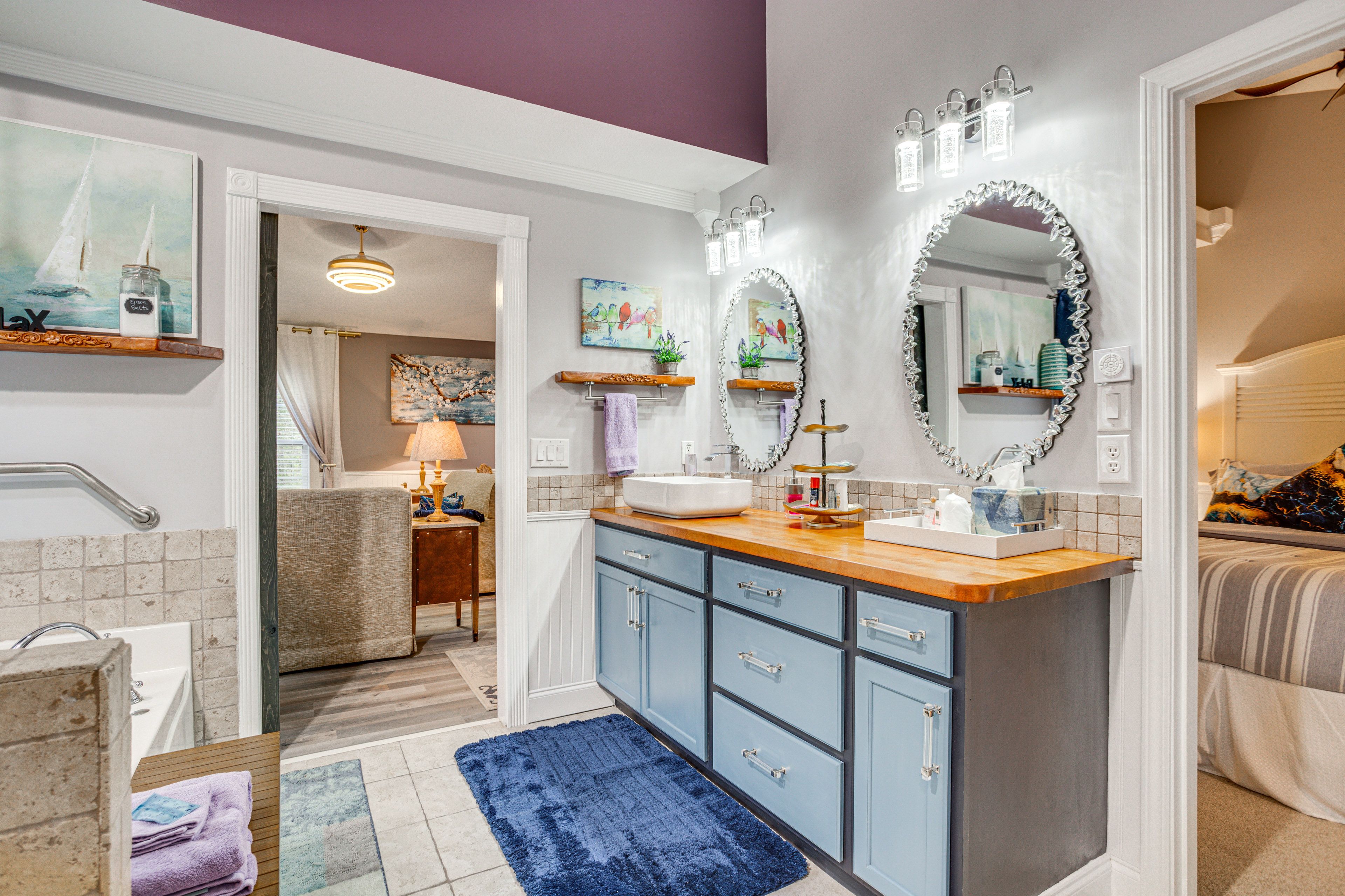 Bathroom | Complimentary Toiletries | Towels Provided