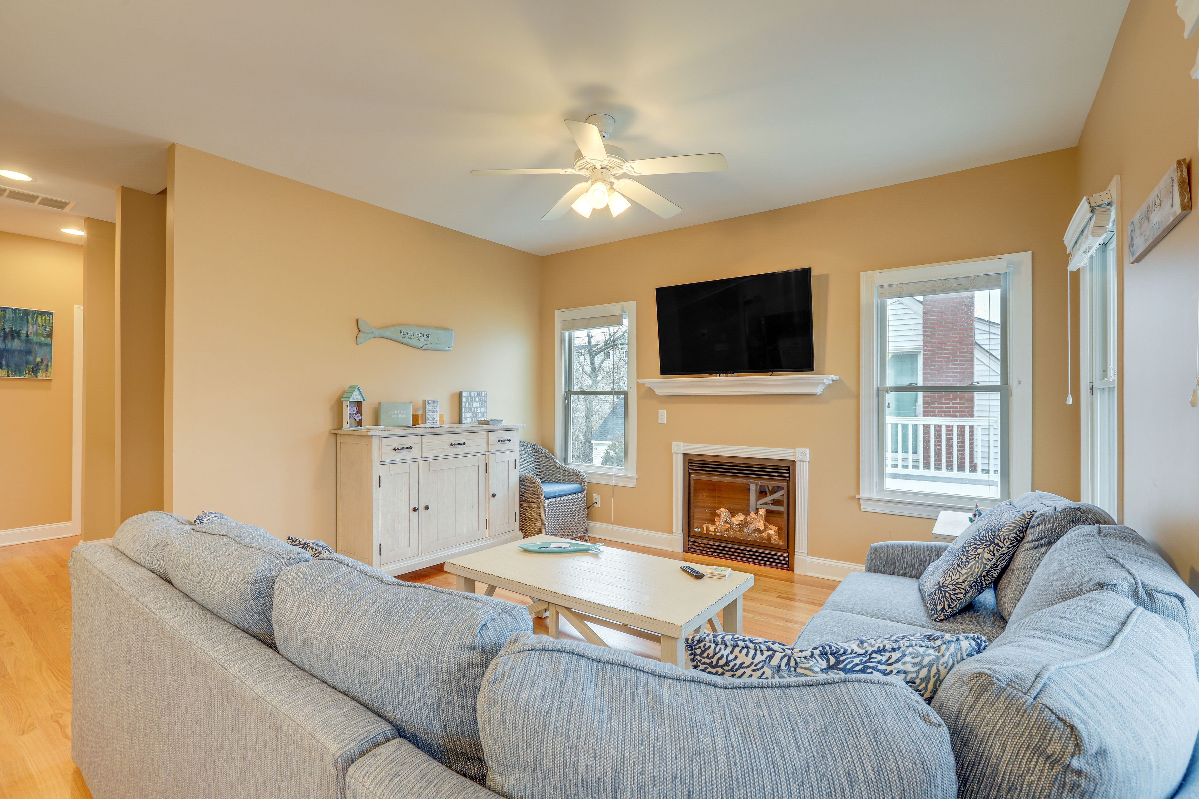 Lower Living Room | 1st Floor