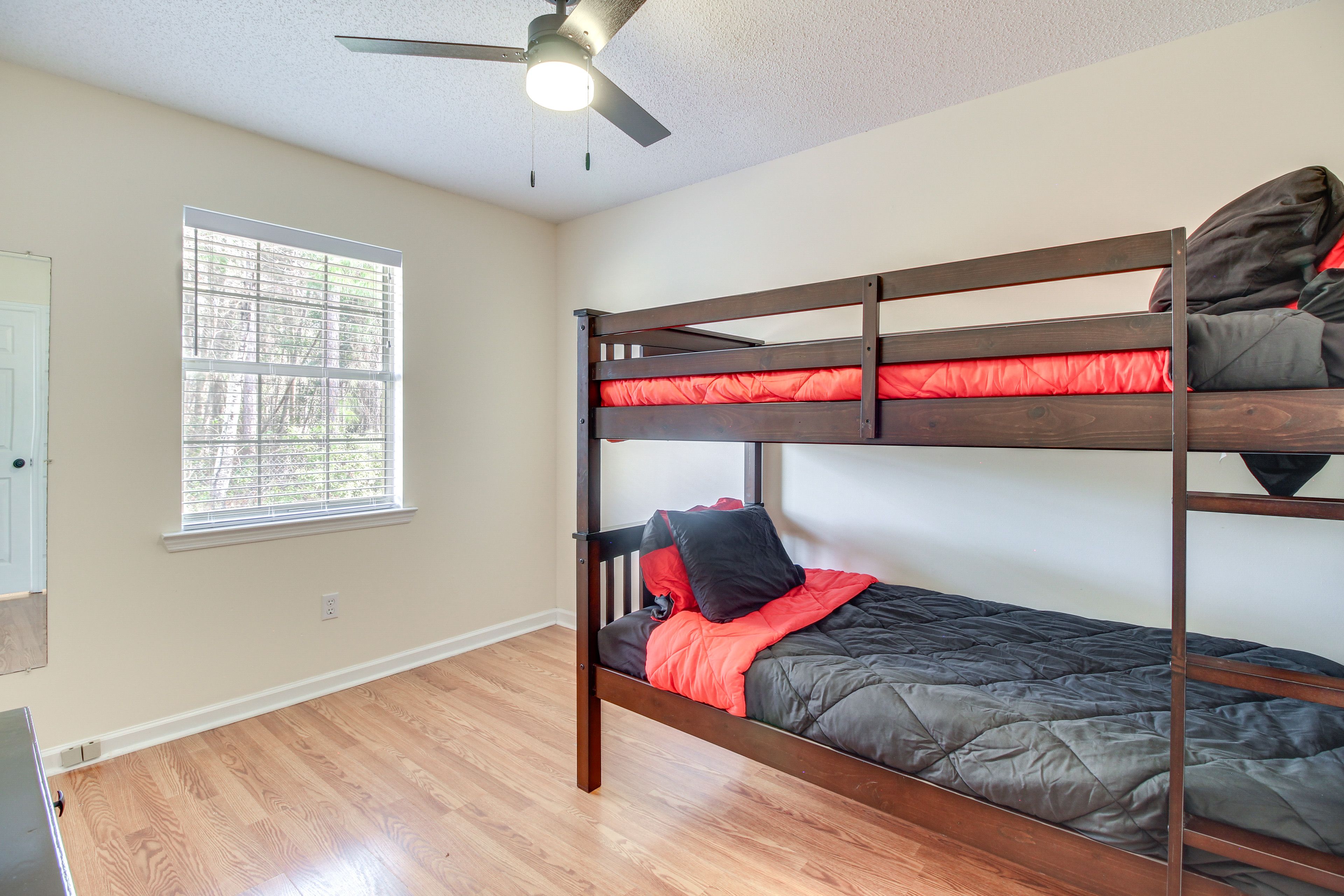 Bedroom 3 | Twin Bunk Bed