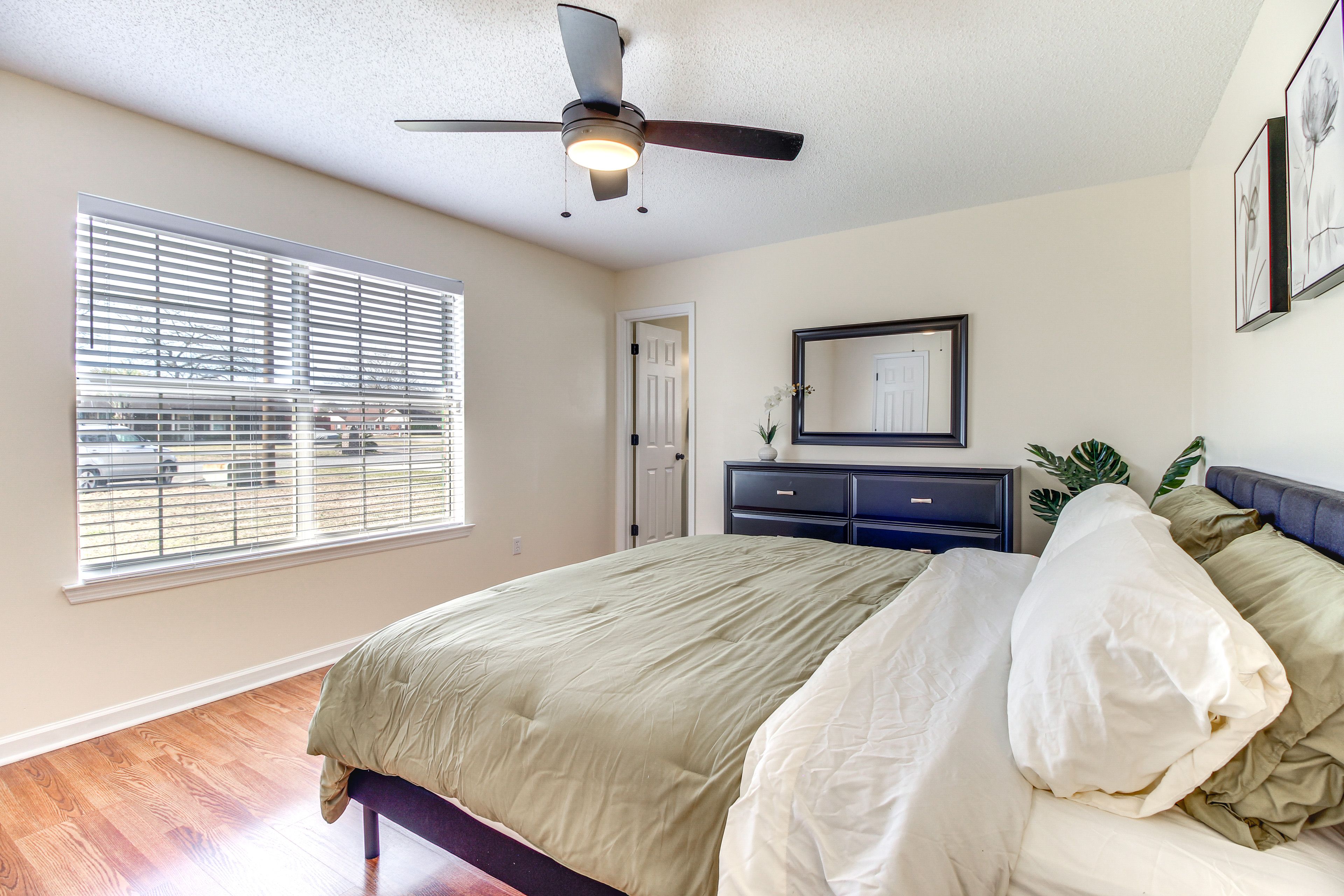 Bedroom 1 | King Bed | Linens Provided