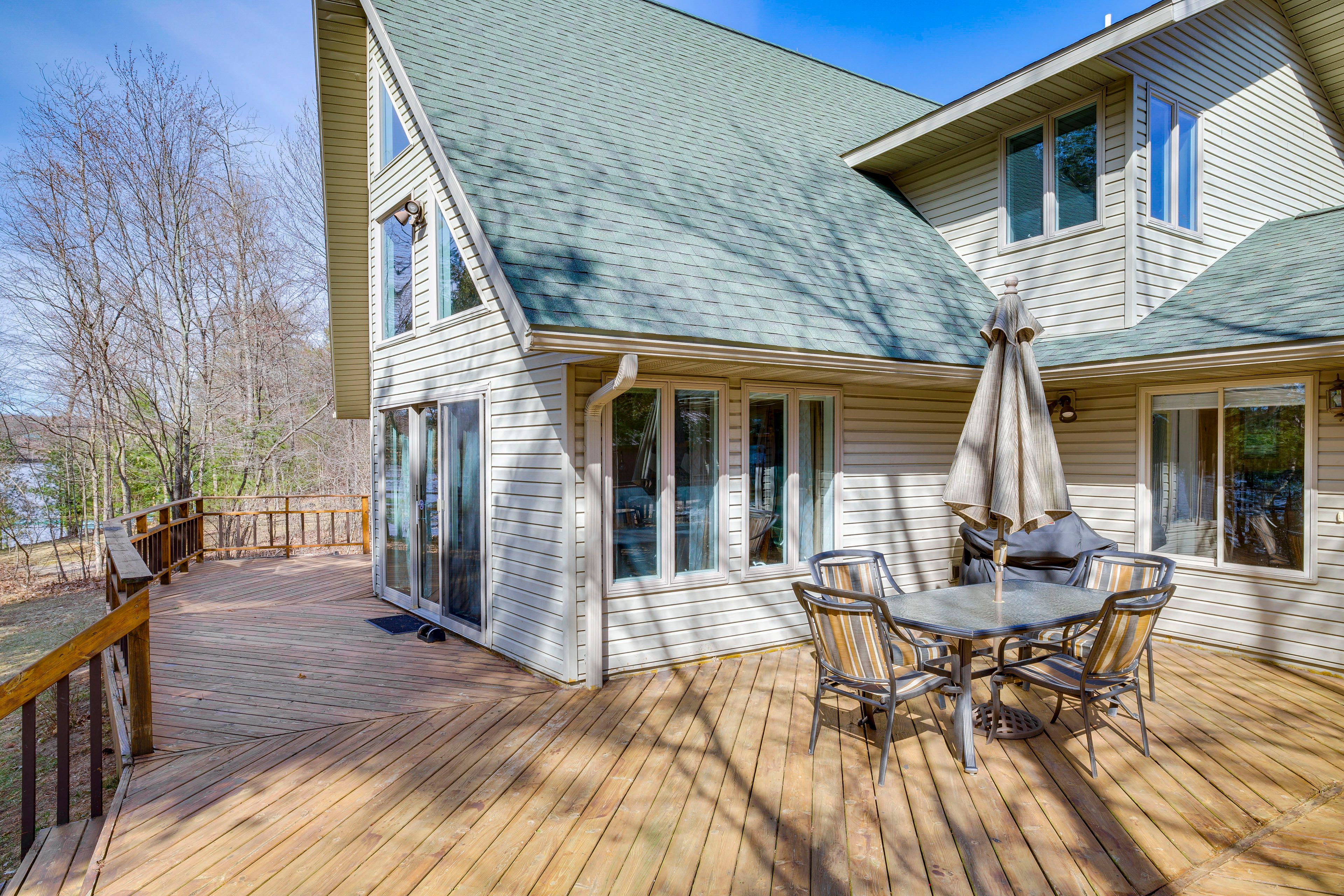 Wraparound Deck | Outdoor Dining | Gas Grill | Lake Views
