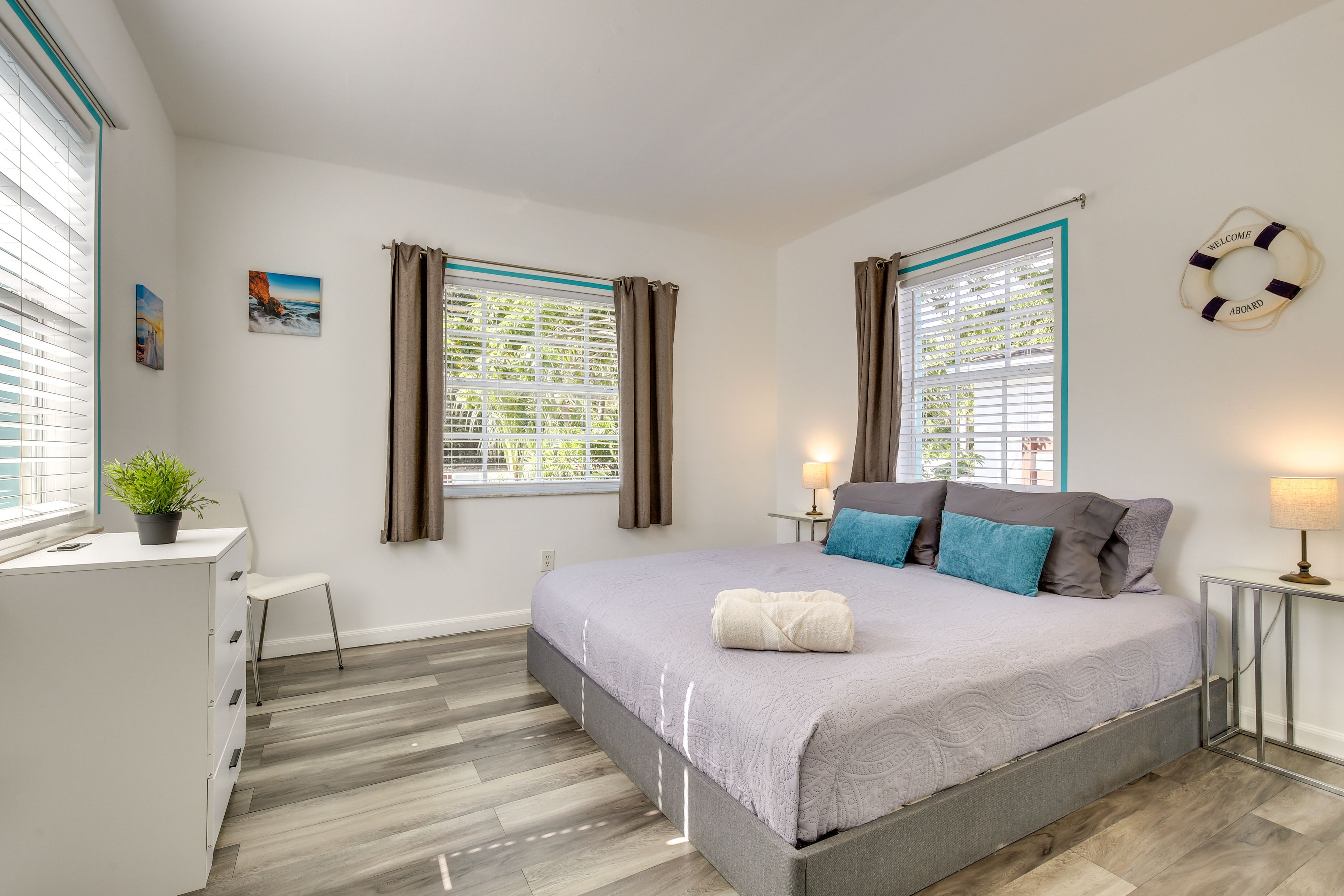 Bedroom 2 | King Bed