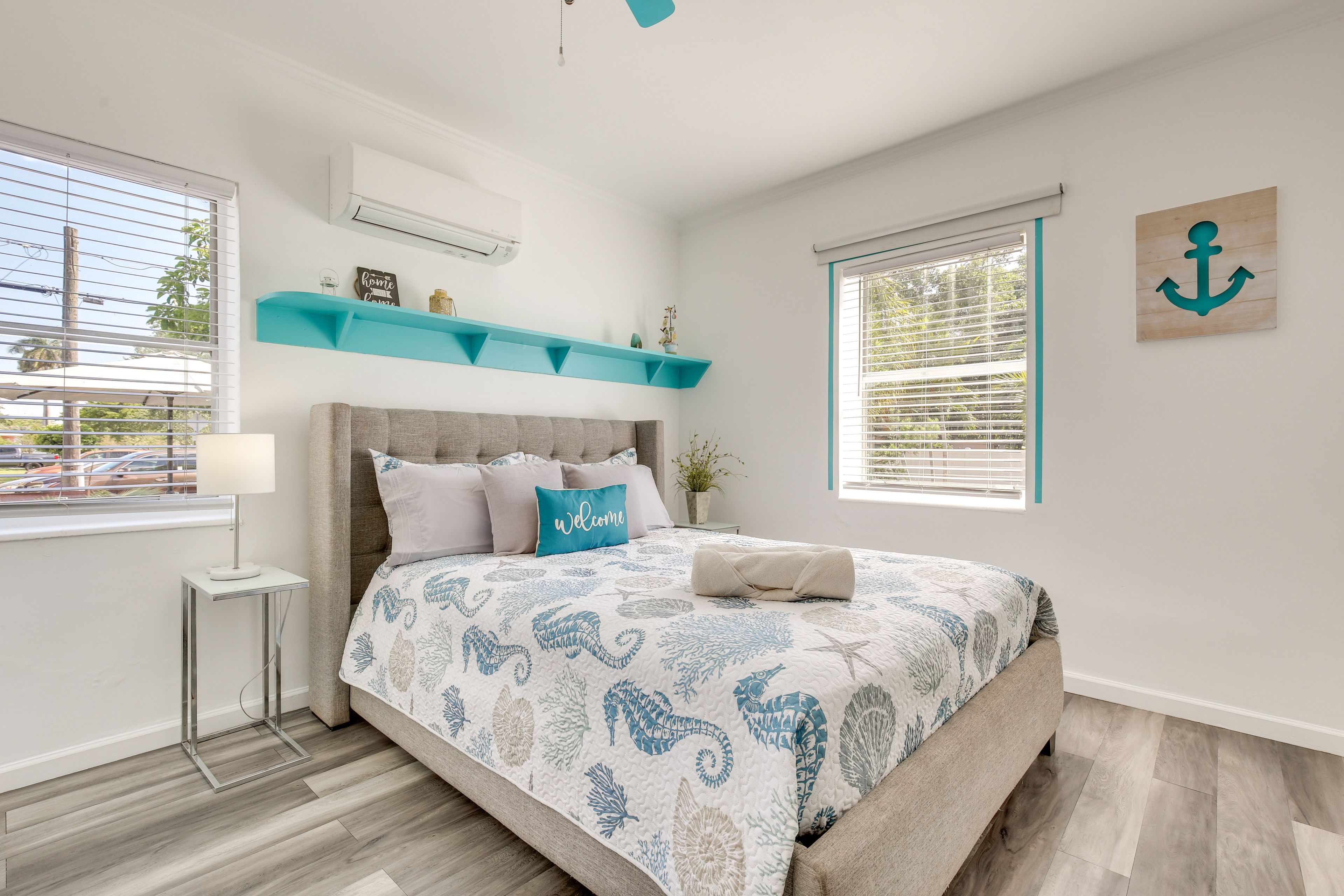 Bedroom | Queen Bed