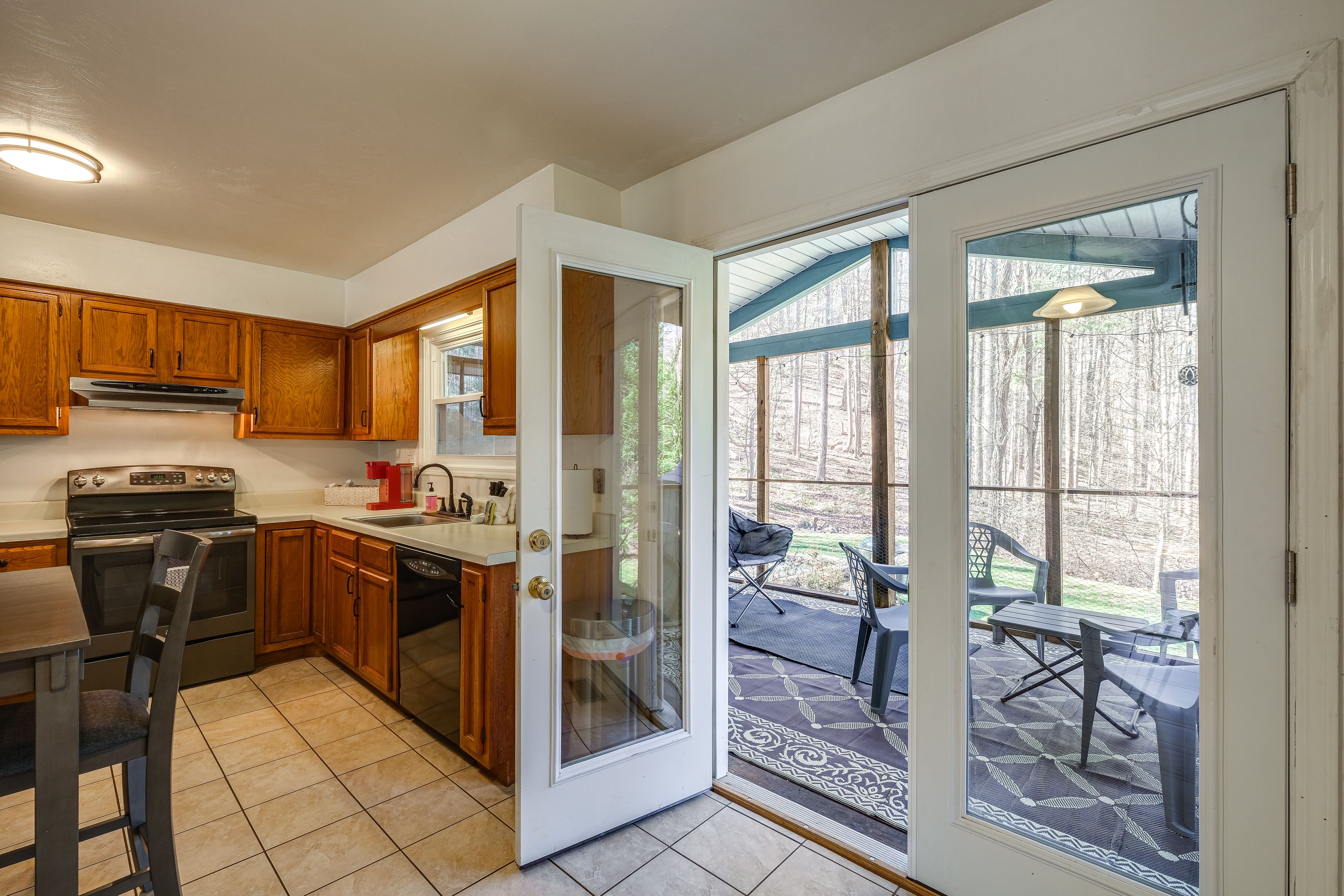 Screened Porch Access