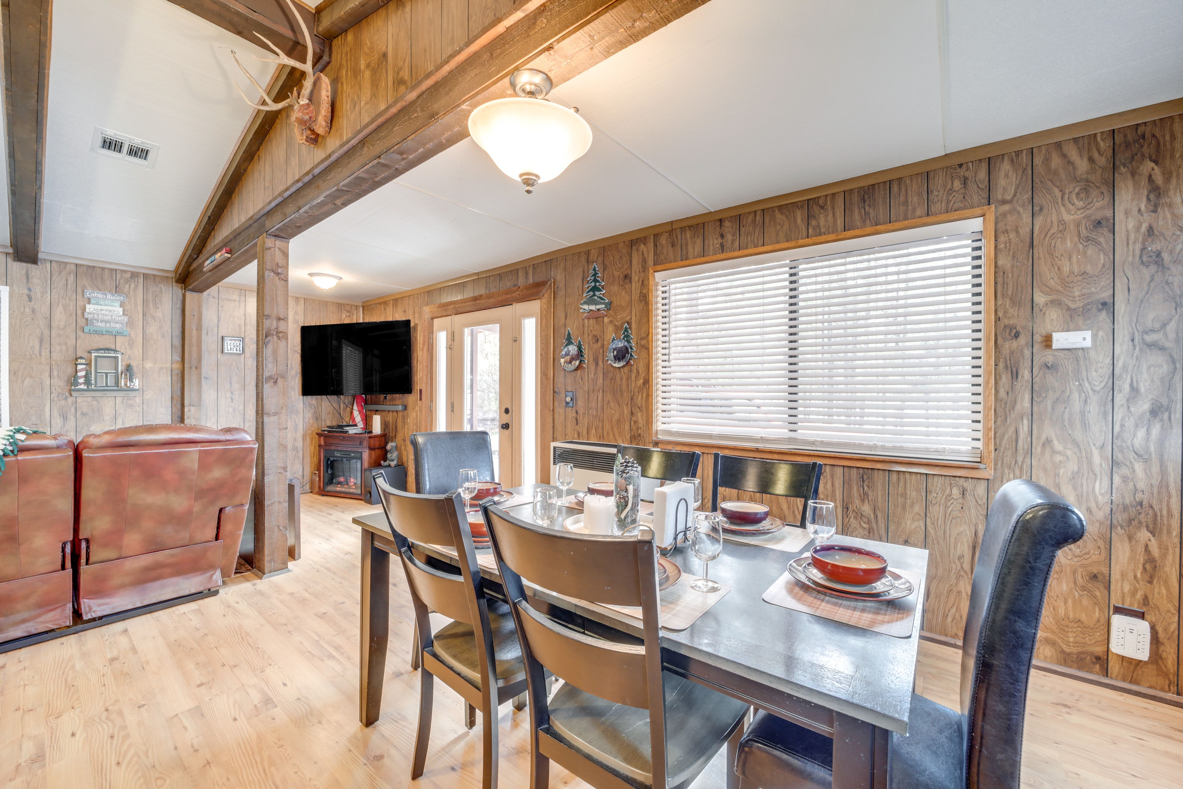Dining Room | Dishware & Flatware