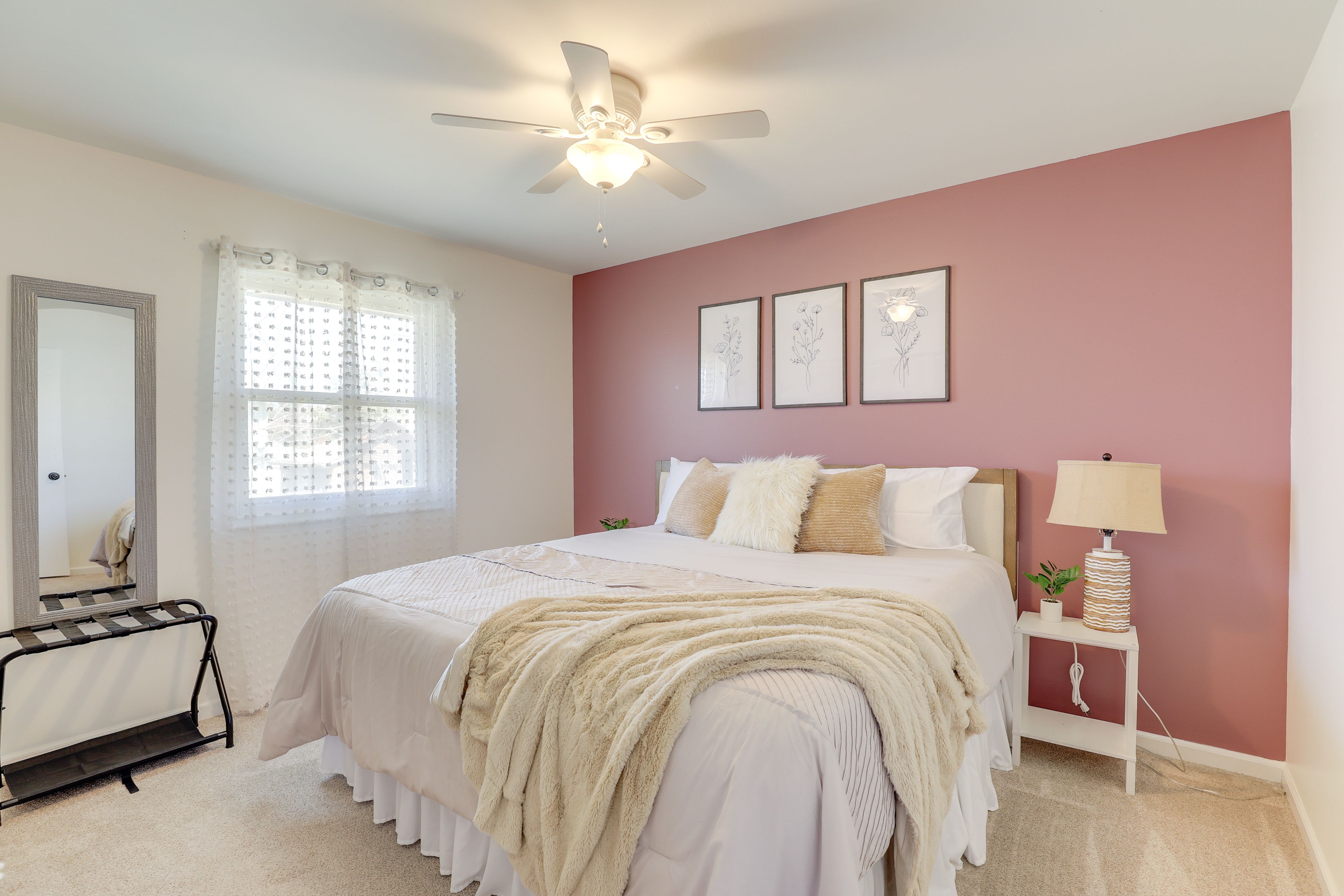 Bedroom 1 | Main Level | King Bed