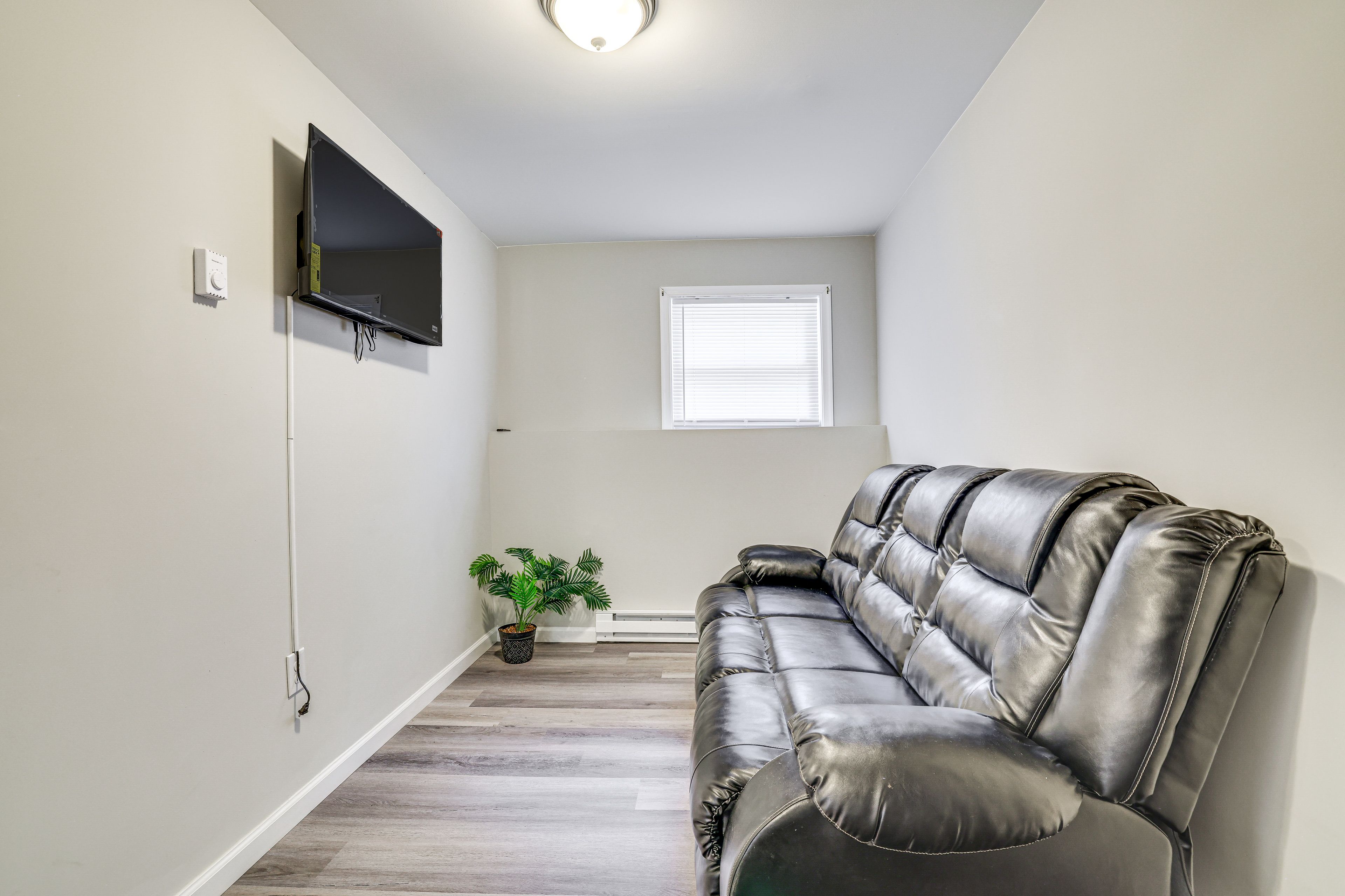 Sitting Area | Basement